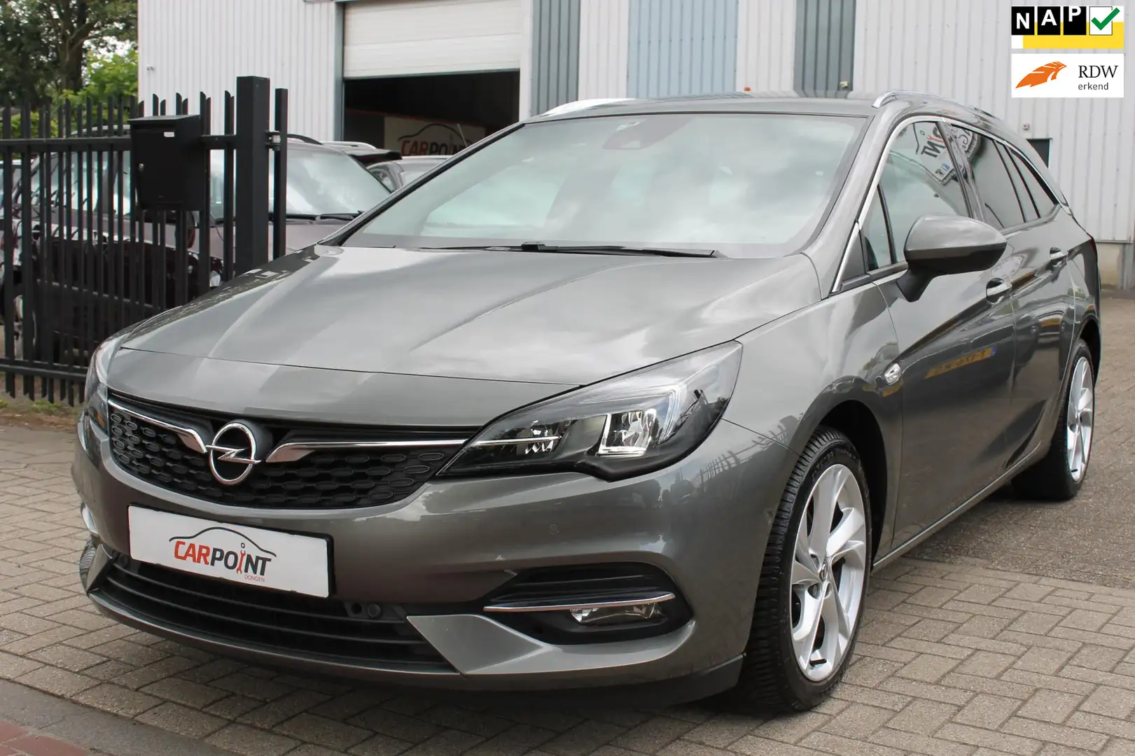 Opel Astra Sports Tourer 1.2 Ultimate Leer Keyless LED Camera Gris - 1