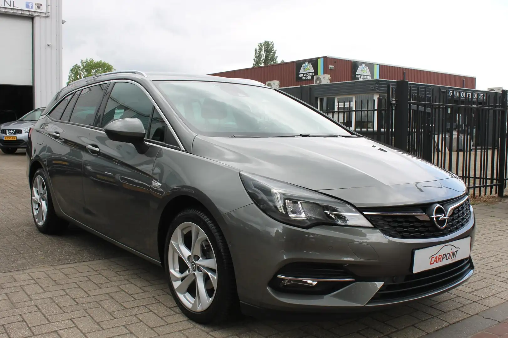 Opel Astra Sports Tourer 1.2 Ultimate Leer Keyless LED Camera Gris - 2