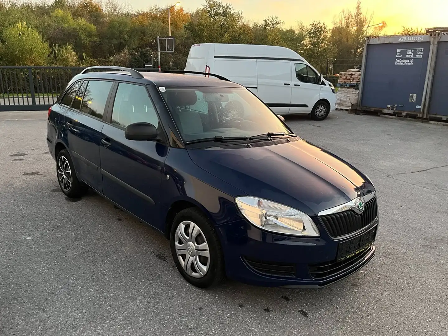 Skoda Fabia 1.6 TDI Model 2011 Klima PDC Azul - 2