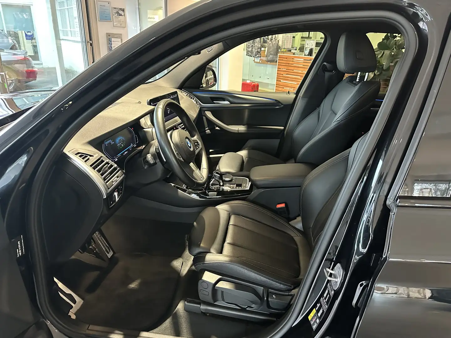 BMW X3 xDrive30e (ab 2020) M Sportpaket Head-Up DAB Schwarz - 2