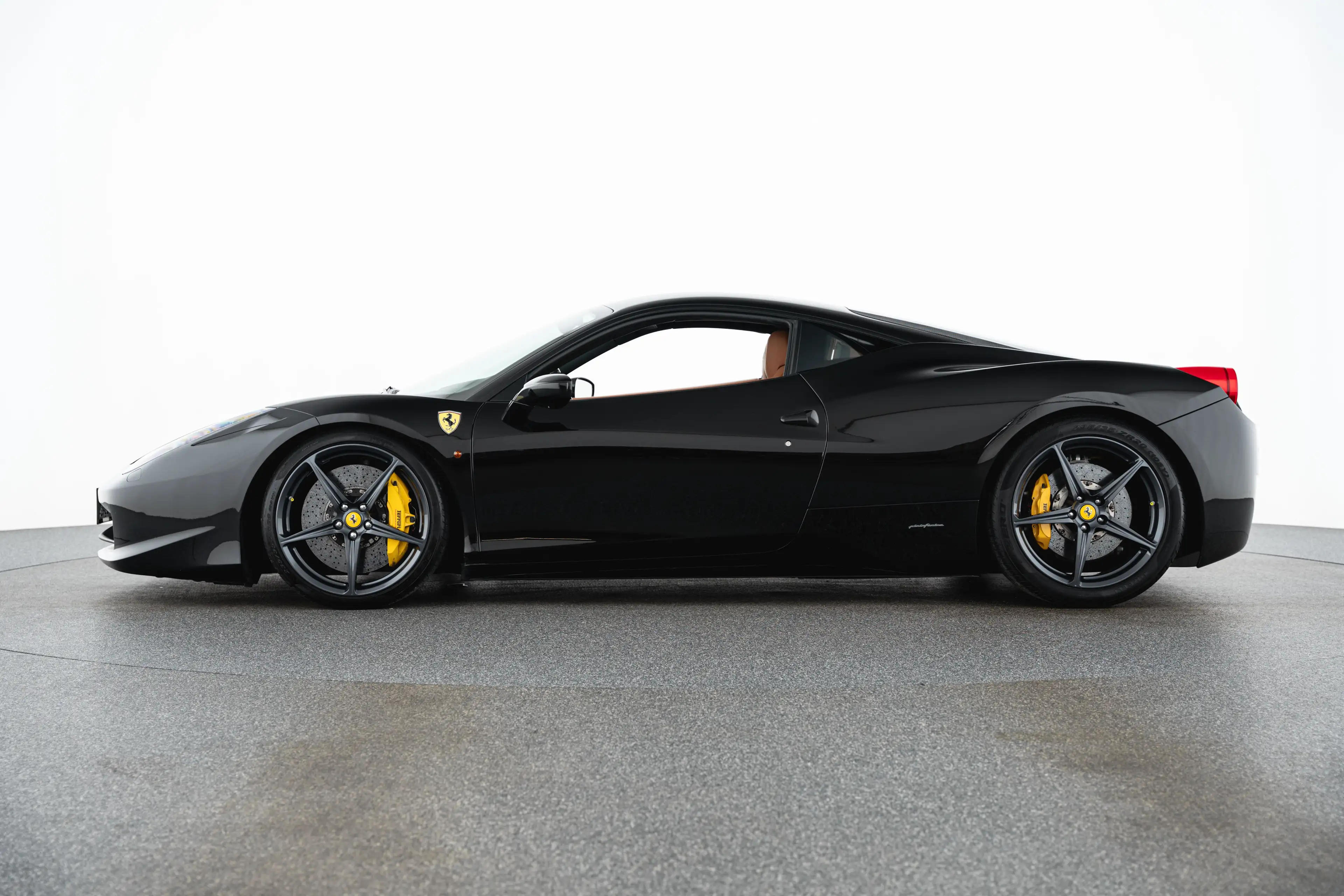 Ferrari 458 Italia — photo 8