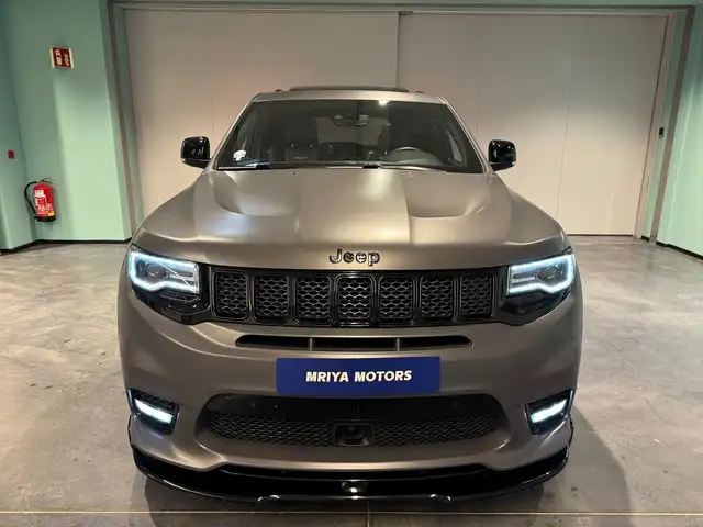 Jeep Grand Cherokee SRT | LPG | Webasto | Exportpreis 43.990 € Ansicht 4