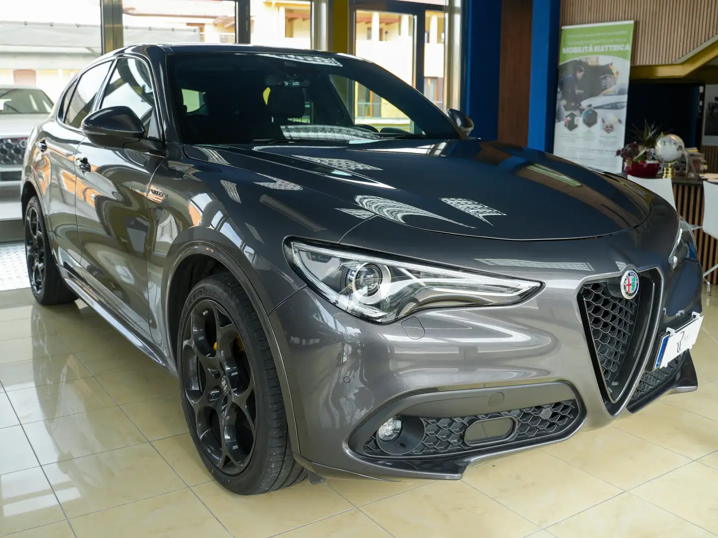 Alfa Romeo Stelvio Stelvio 2.2 t Veloce Q4 210cv auto - 1