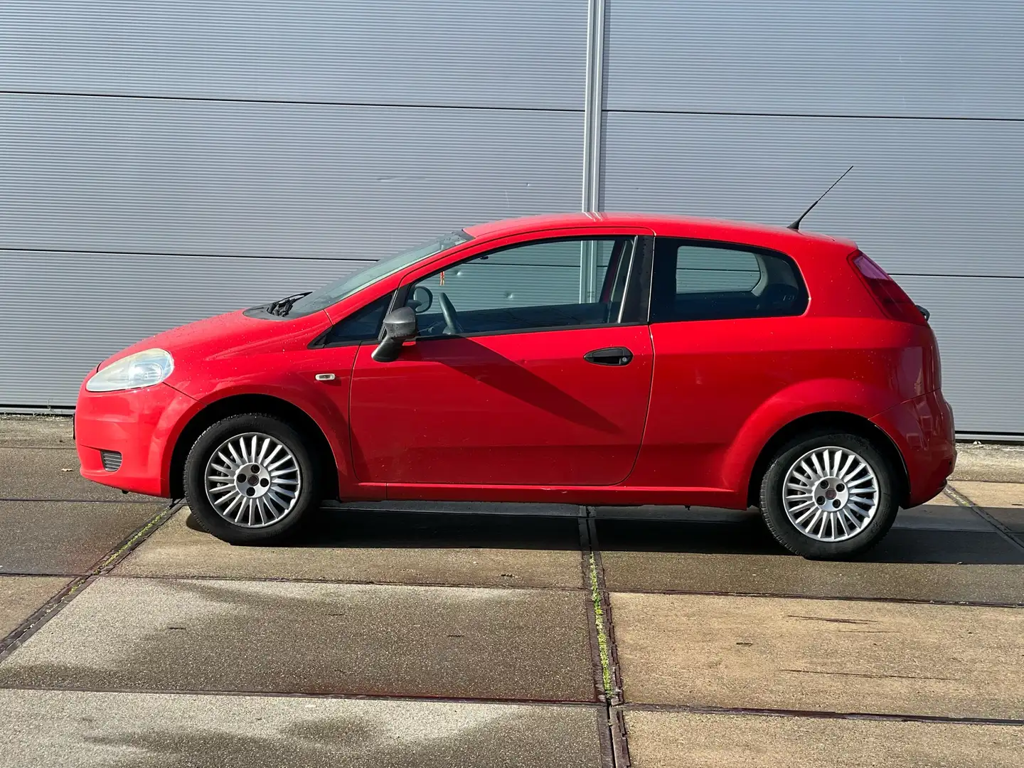 Fiat Punto 1.2 Active Rood - 2