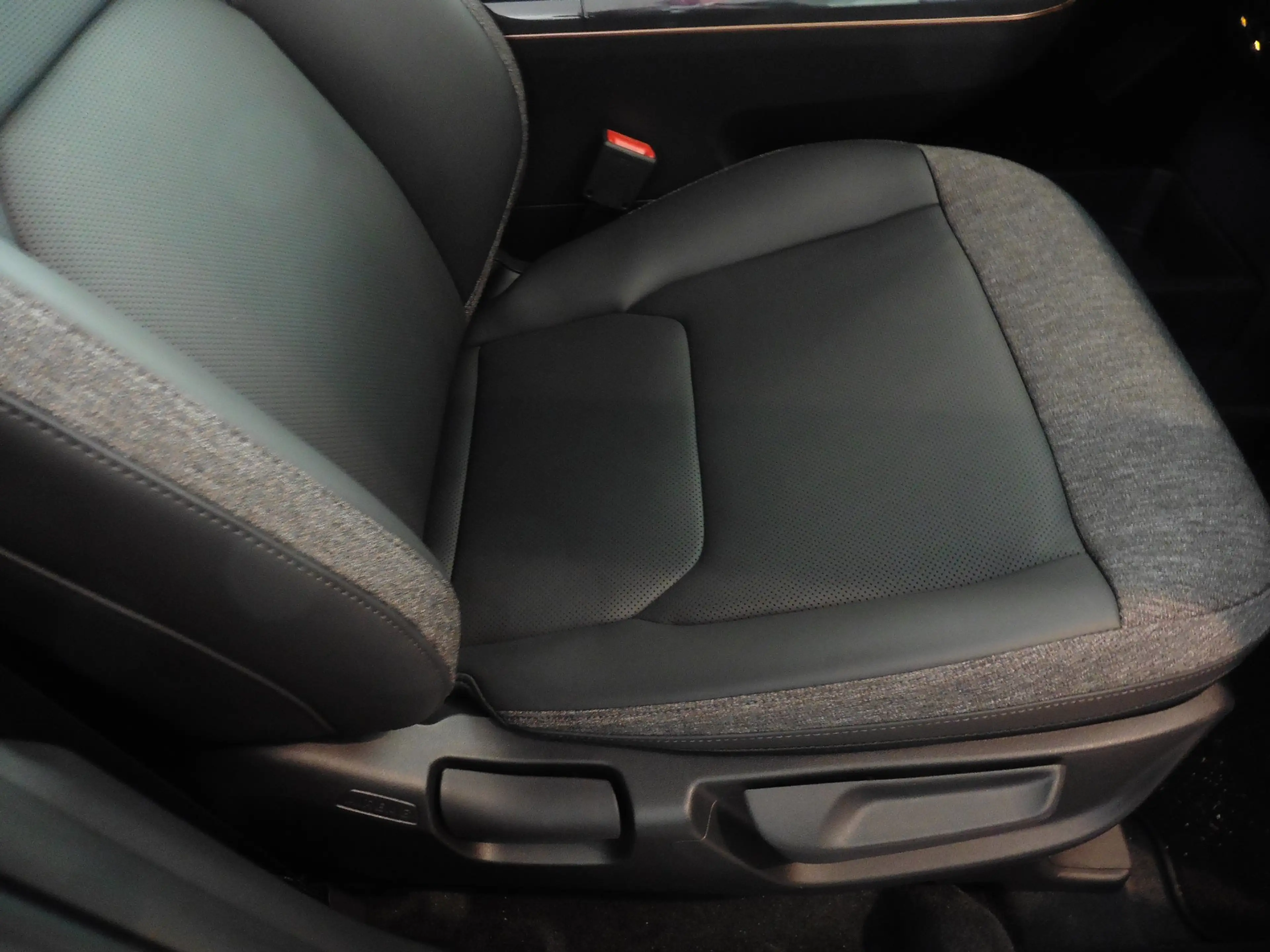 Kia EV5 160 kW Earth,P2,P4;P5 — photo 10