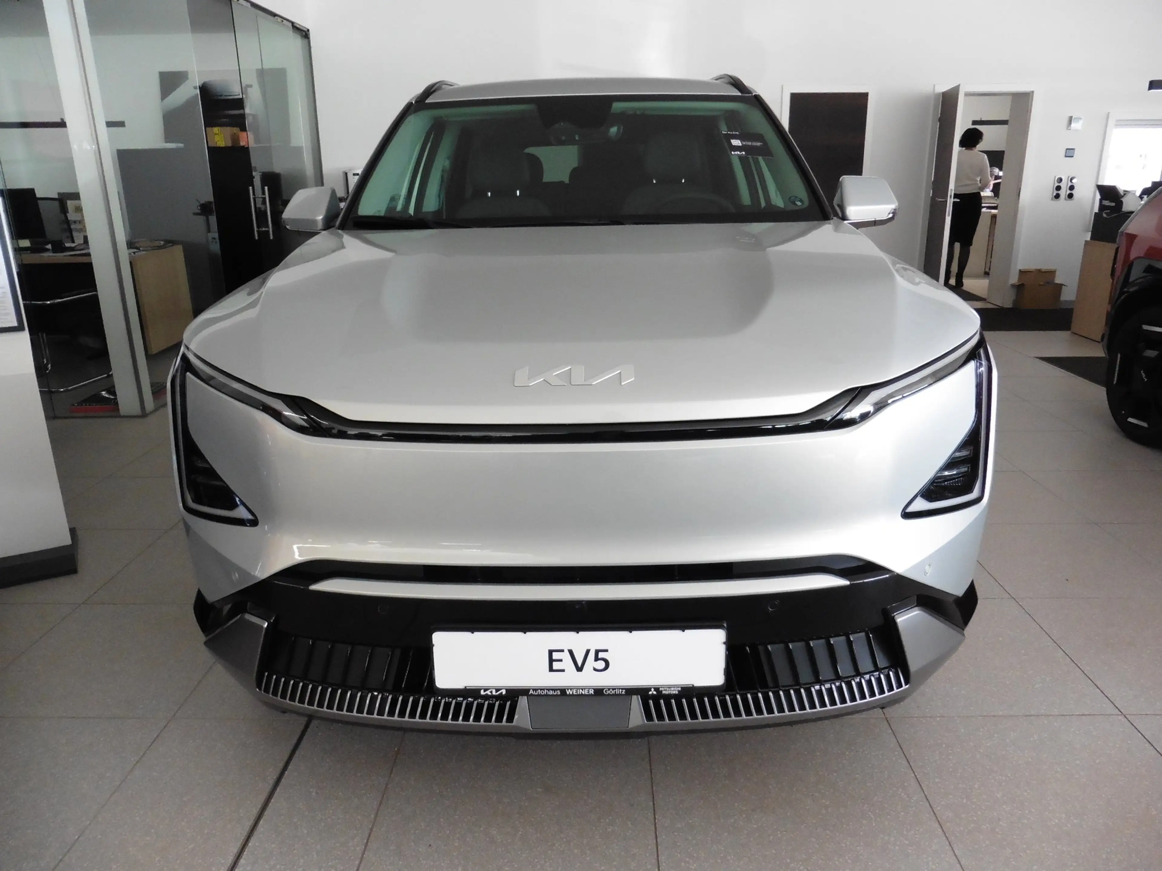 Kia EV5 160 kW Earth,P2,P4;P5 — photo 2