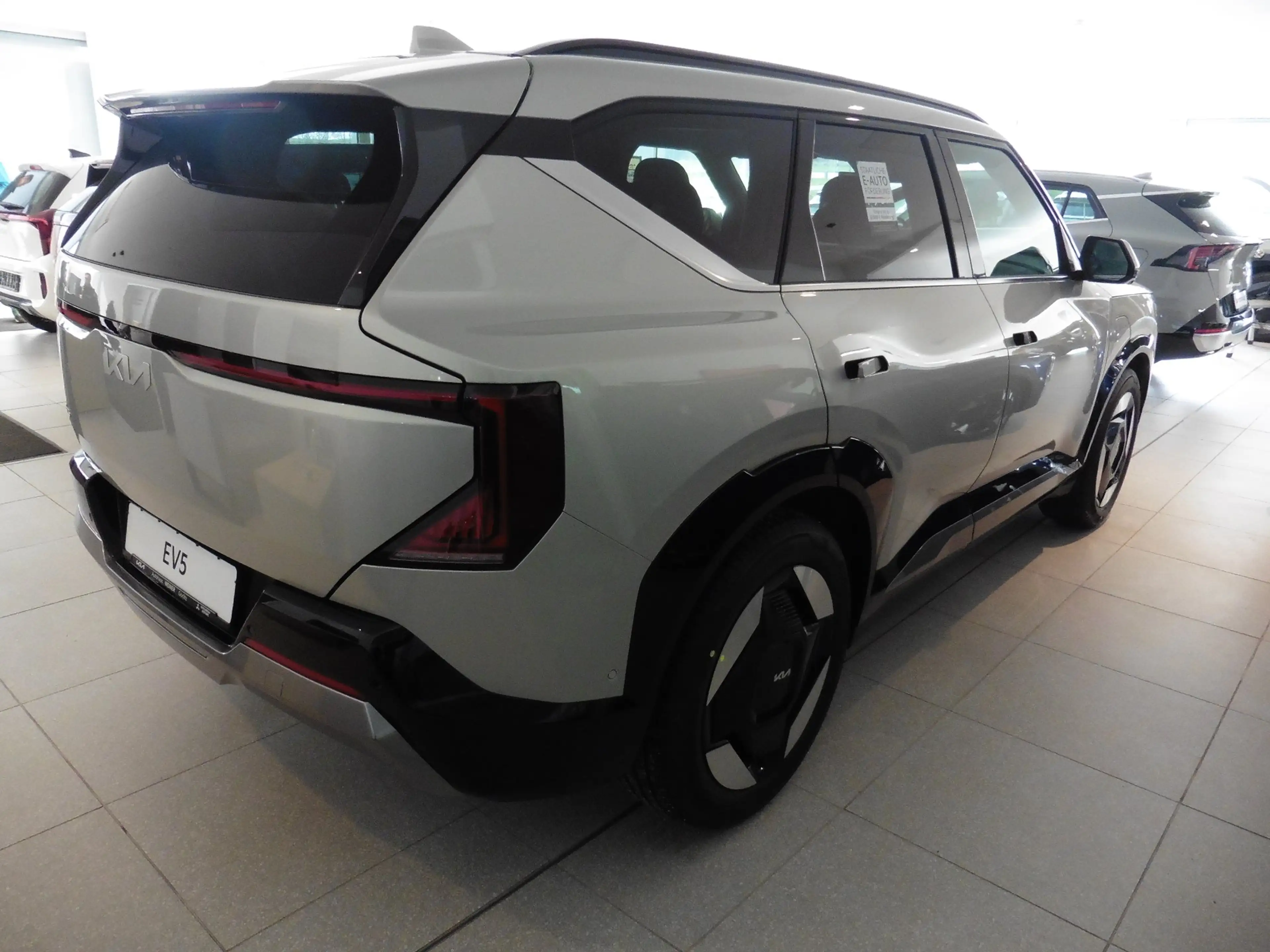 Kia EV5 160 kW Earth,P2,P4;P5 — photo 12