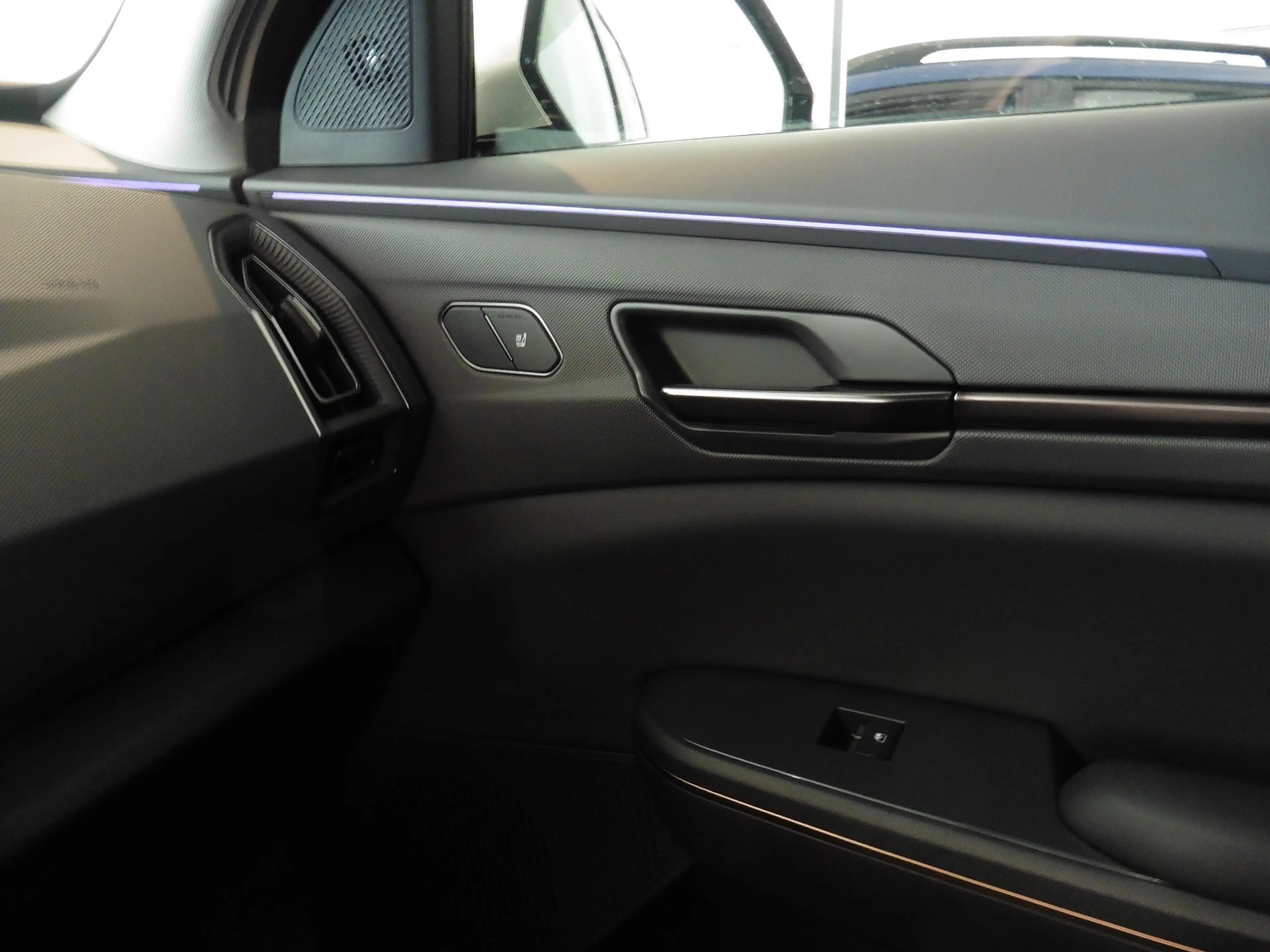 Kia EV5 160 kW Earth,P2,P4;P5 — photo 7