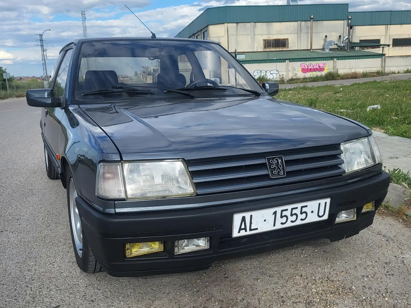 Peugeot 309 309 1.9 16v GTI Grau - 1