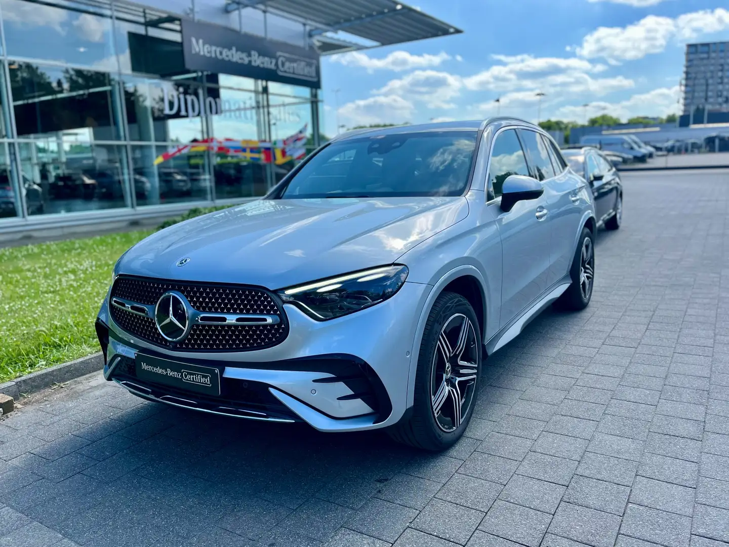 Mercedes-Benz GLC 300 de PHEV  AMG Line (245 kW) Grijs - 1