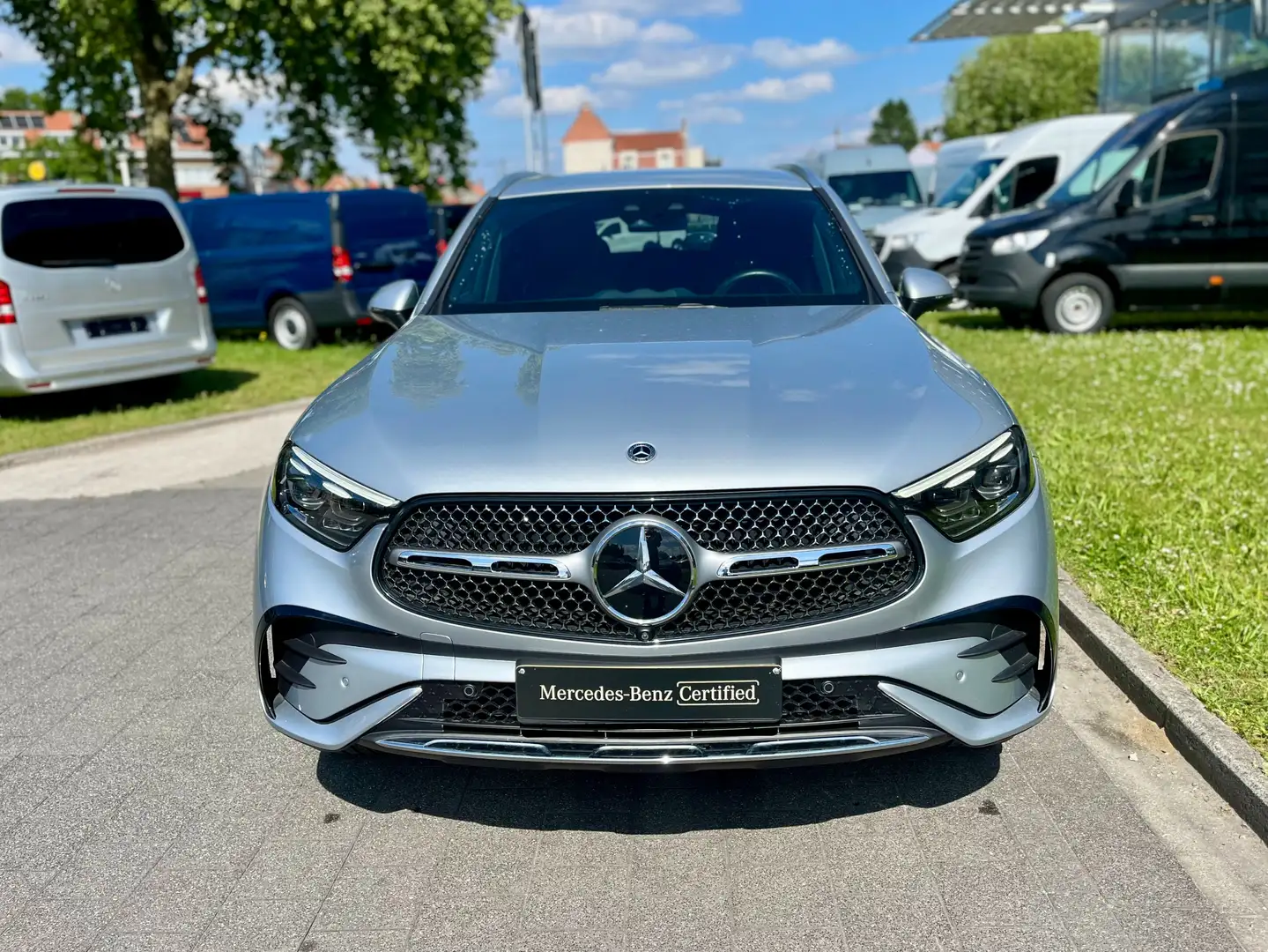 Mercedes-Benz GLC 300 de PHEV  AMG Line (245 kW) Grijs - 2