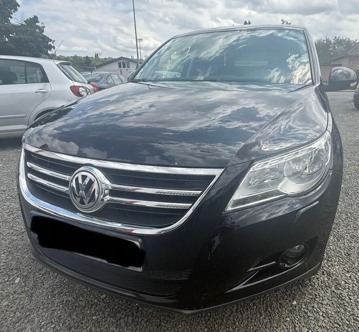 Volkswagen Tiguan 1.4 TSI BlueMotion Technology Team Чорний - 1