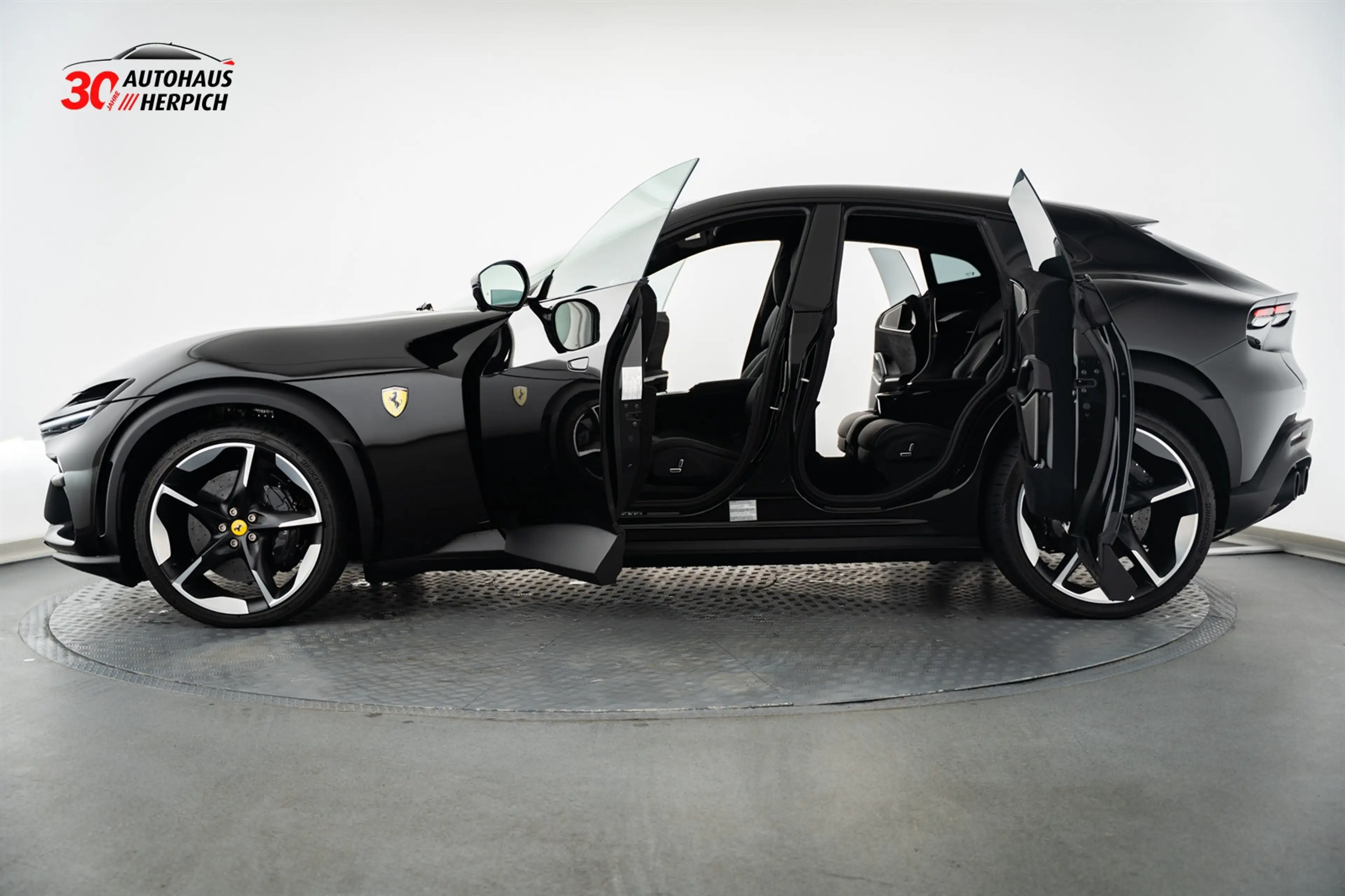 Ferrari Purosangue V12 PANO Matrix Lift 360° Massage — photo 2
