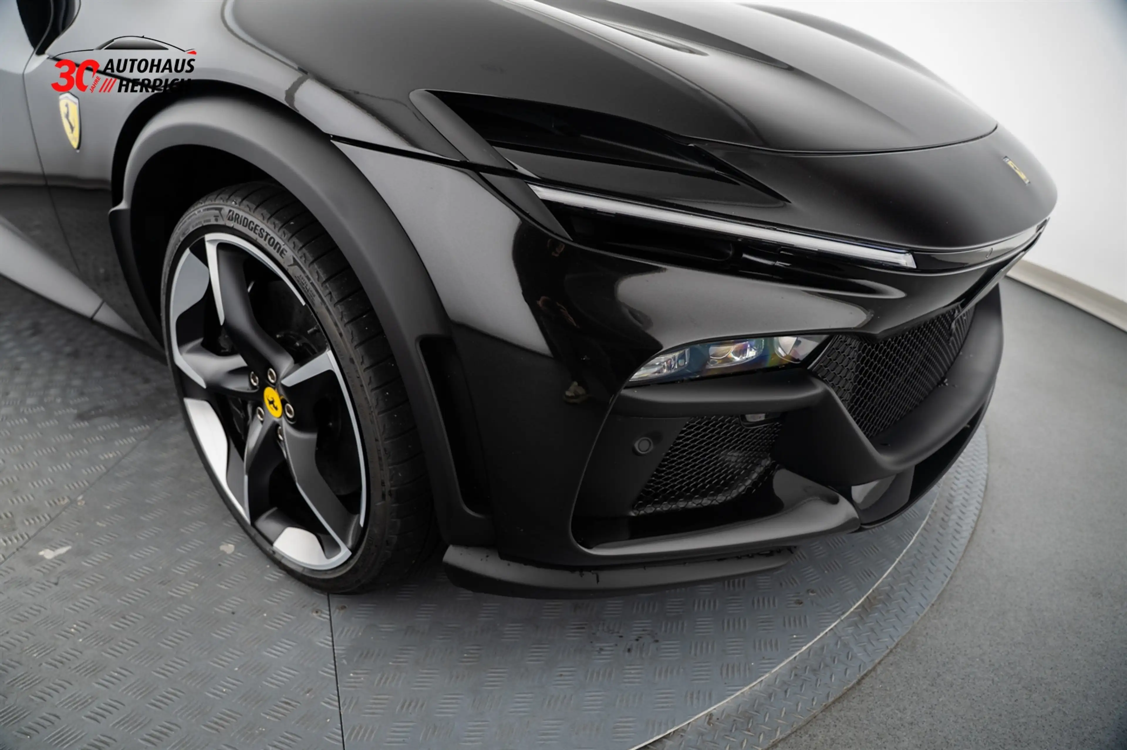 Ferrari Purosangue V12 PANO Matrix Lift 360° Massage — photo 8