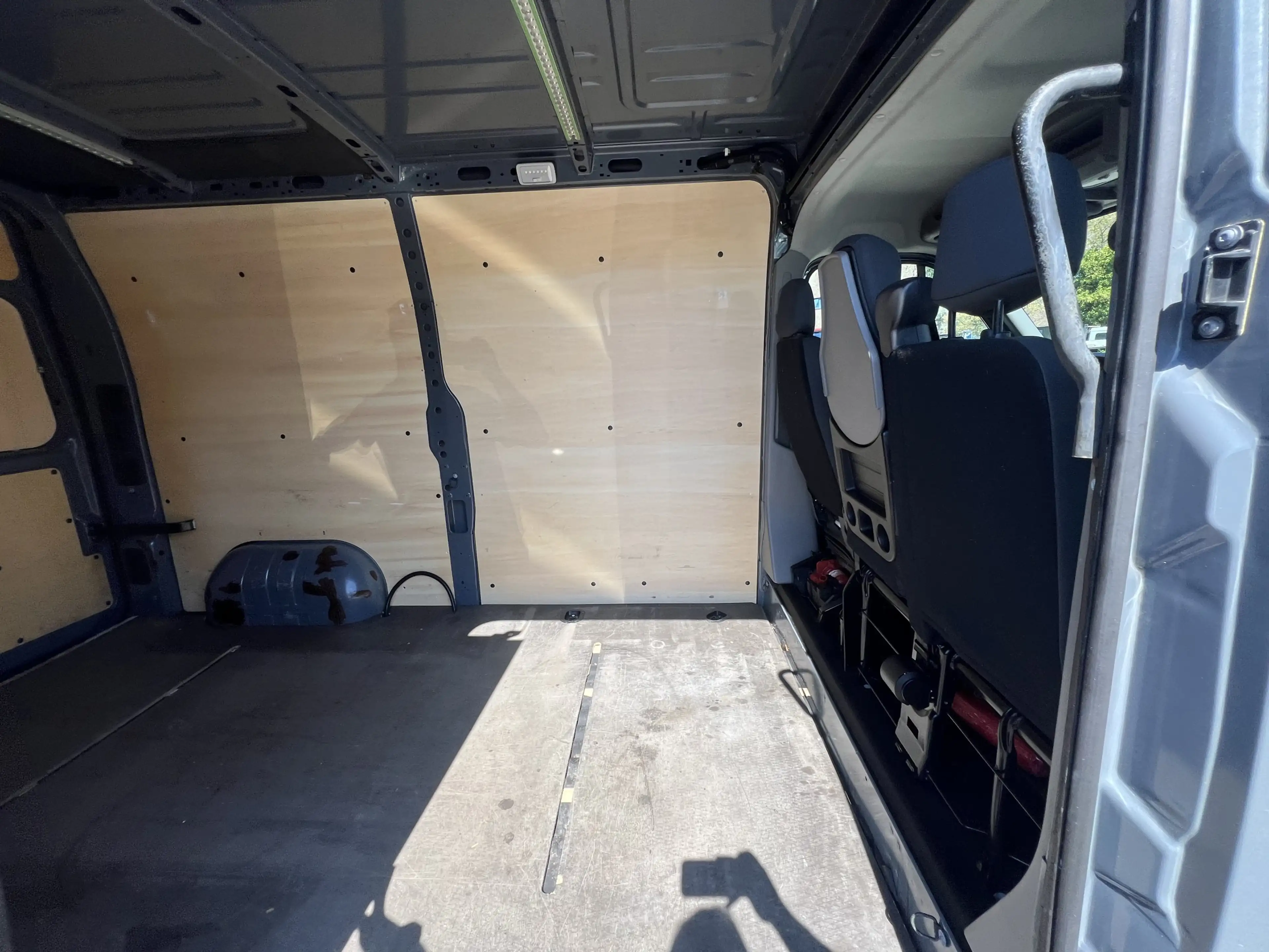 Renault Master ENERGY dCi 180 L2H2 3-Sitz AHK STANDHZ — photo 8