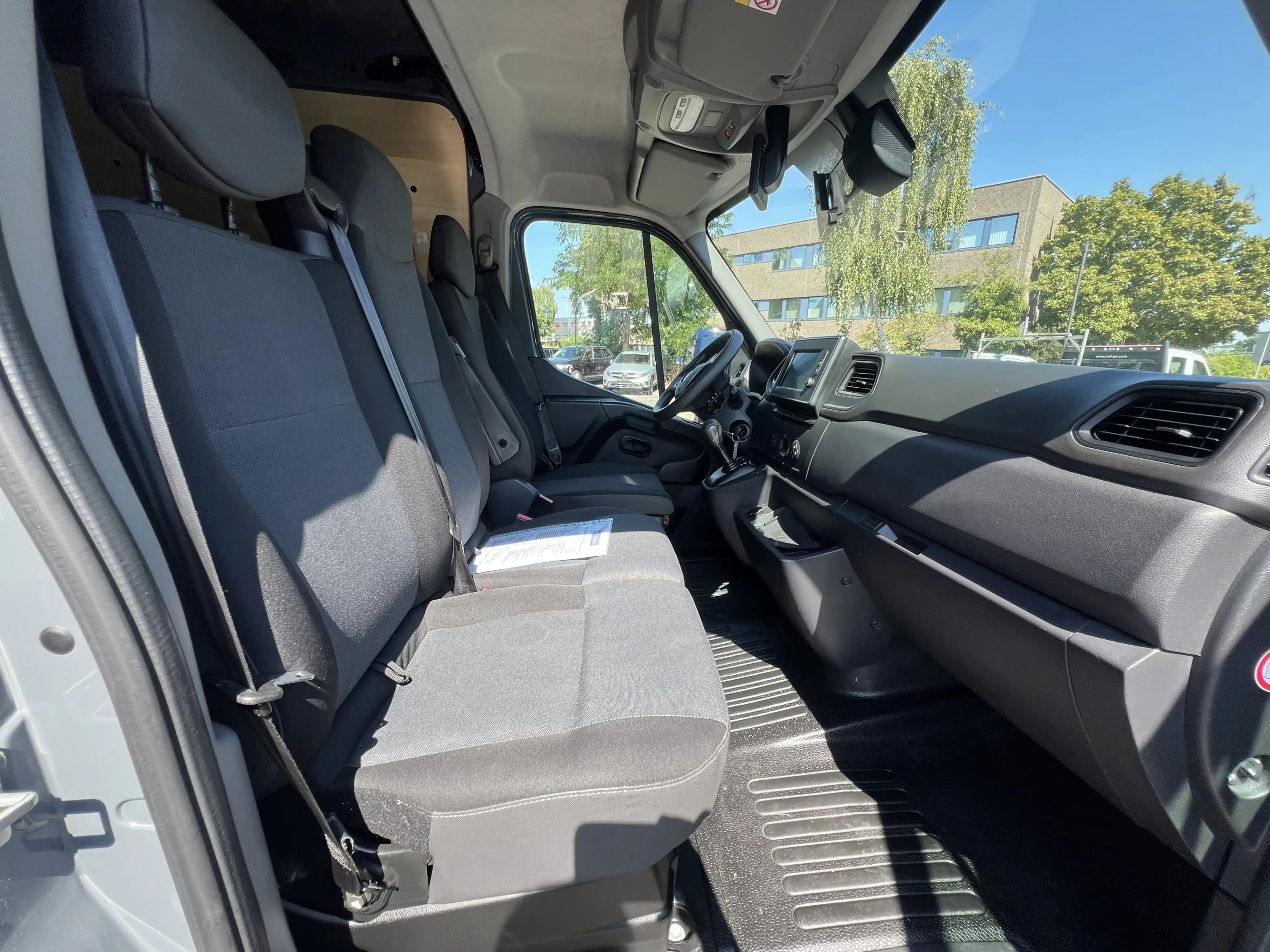 Renault Master ENERGY dCi 180 L2H2 3-Sitz AHK STANDHZ — photo 7