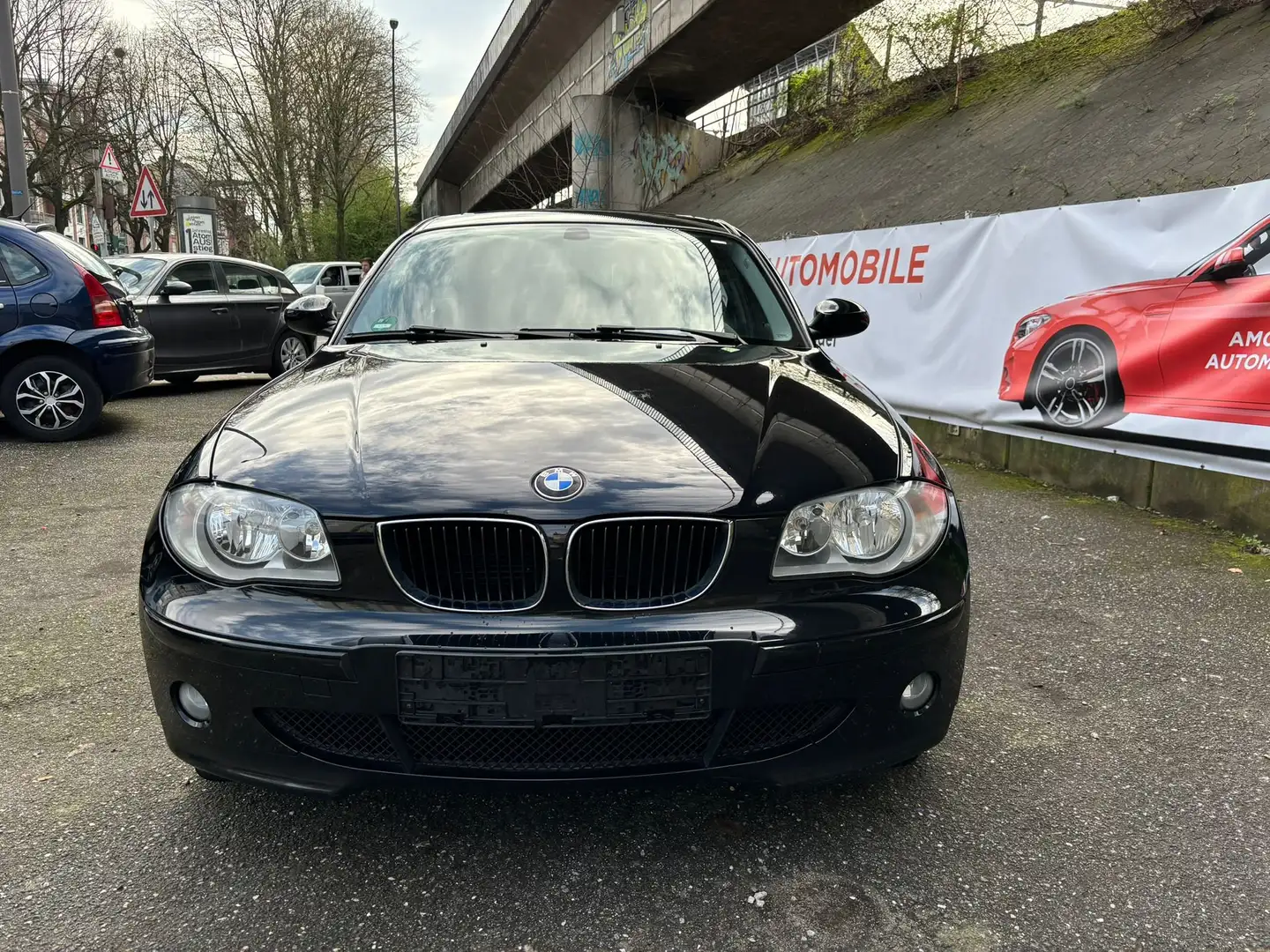 BMW 118 118i Schwarz - 2