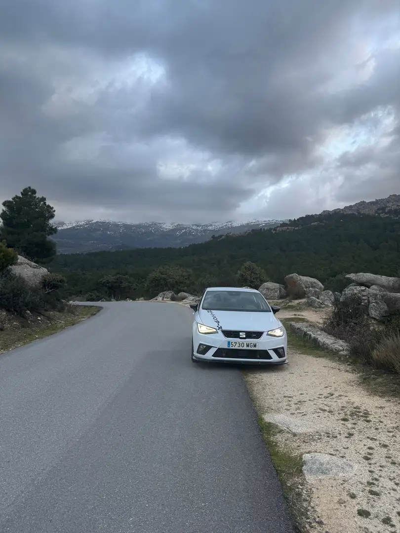 SEAT Ibiza Ibiza ST 1.0 EcoTSI S Blanco - 1