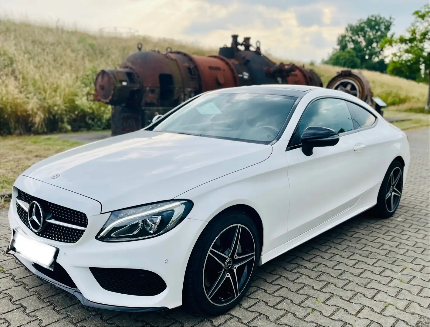 Mercedes-Benz C 300 Coupe 9G-TRONIC AMG Line - 1