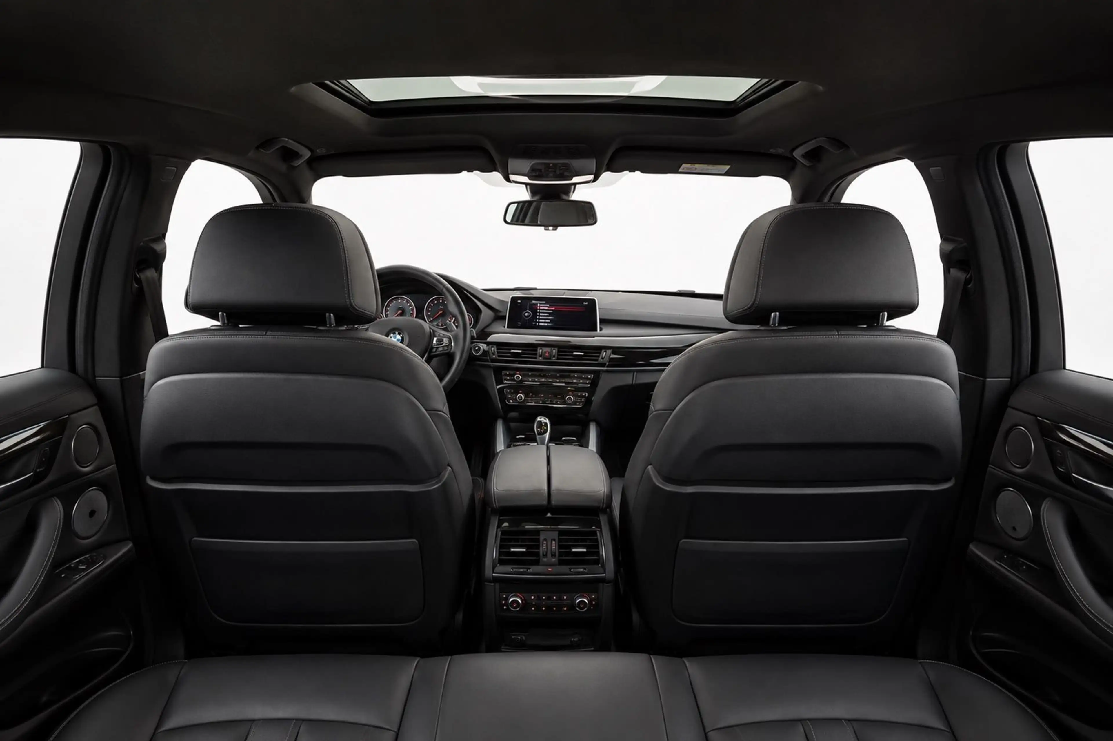 BMW X6 xDrive 40 d M-Paket — photo 11