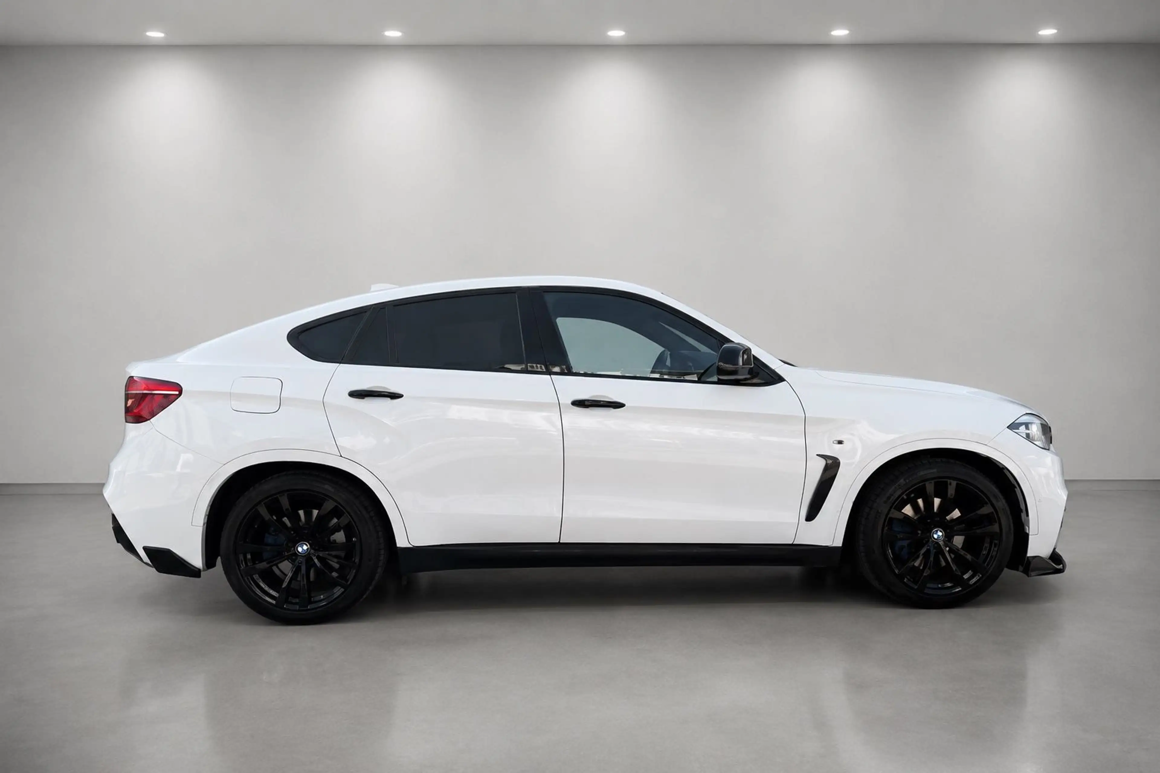BMW X6 xDrive 40 d M-Paket — photo 4