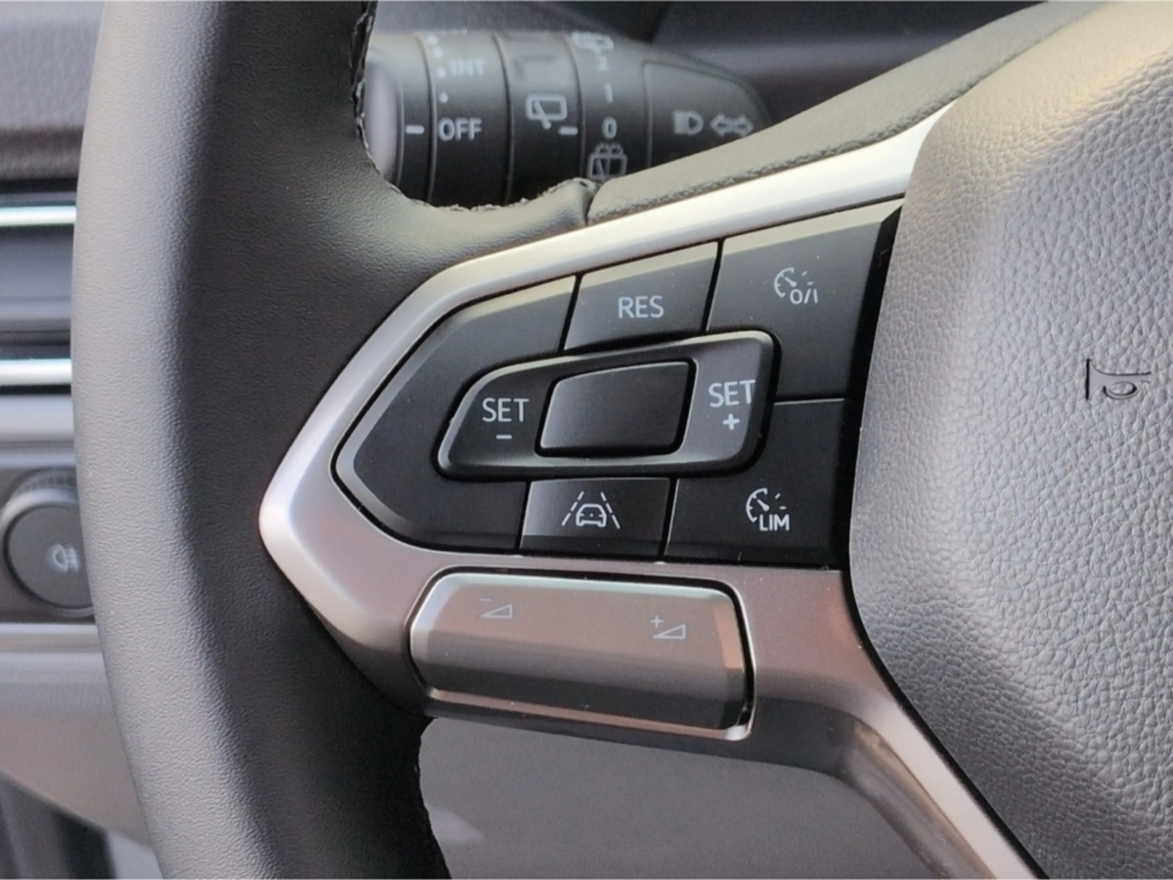 Volkswagen T7 Caravelle LR Life 9-Sitze TDI*DSG Tempo R-Kam — photo 14