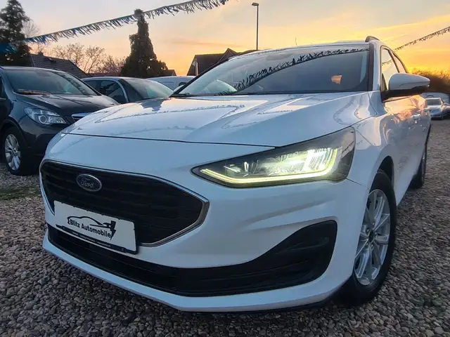 Ford Focus Turnier1.5 88kw KAMERA V+H/SHZ/LED/KEYLESS