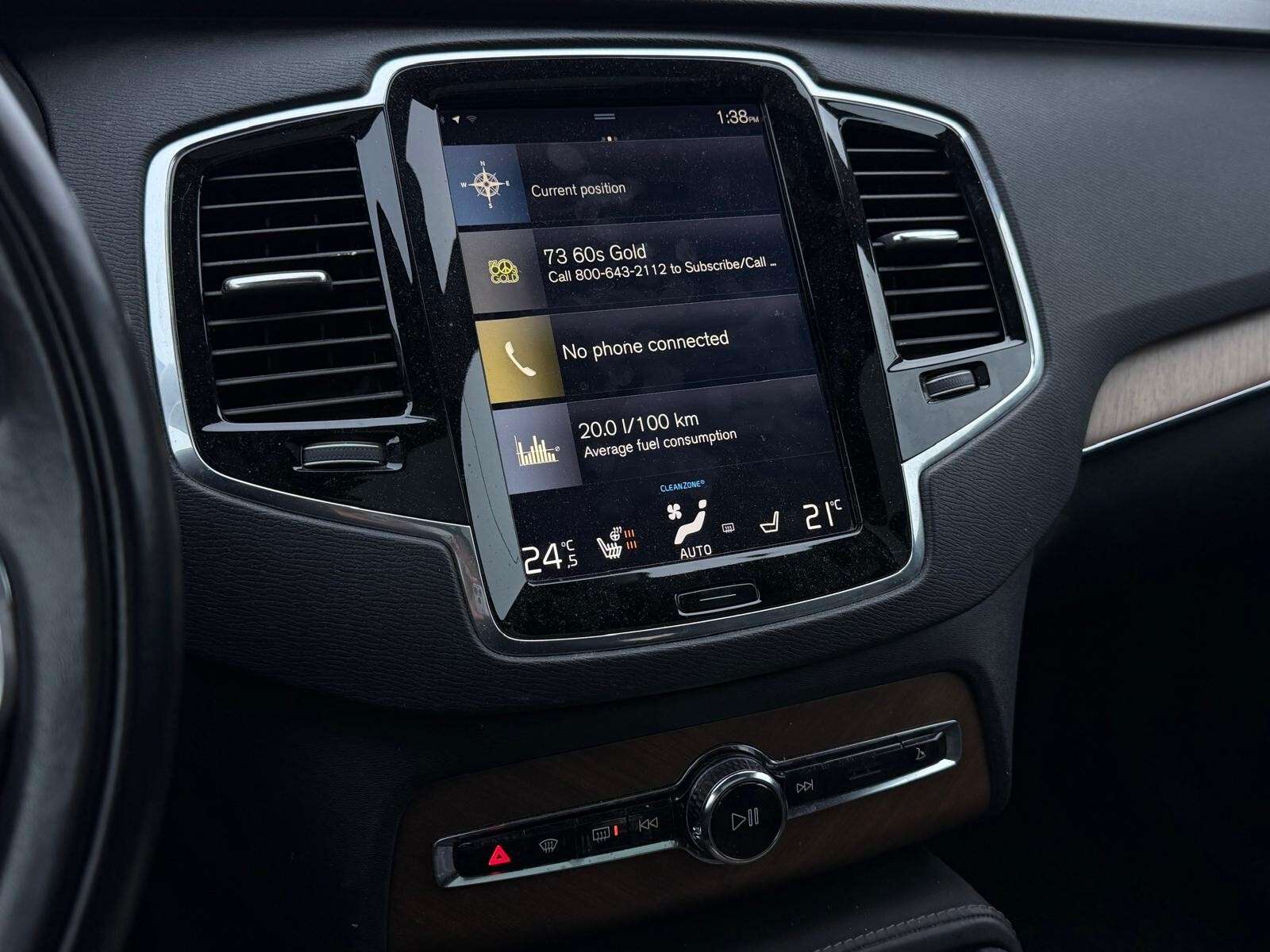 2017 Volvo XC90 T8 PHEV Inscription thumb 13