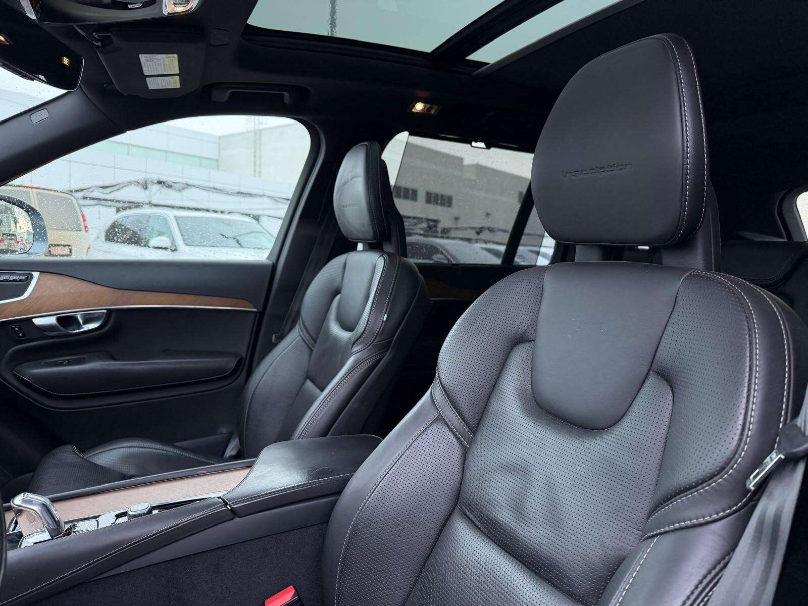 2017 Volvo XC90 T8 PHEV Inscription thumb 6