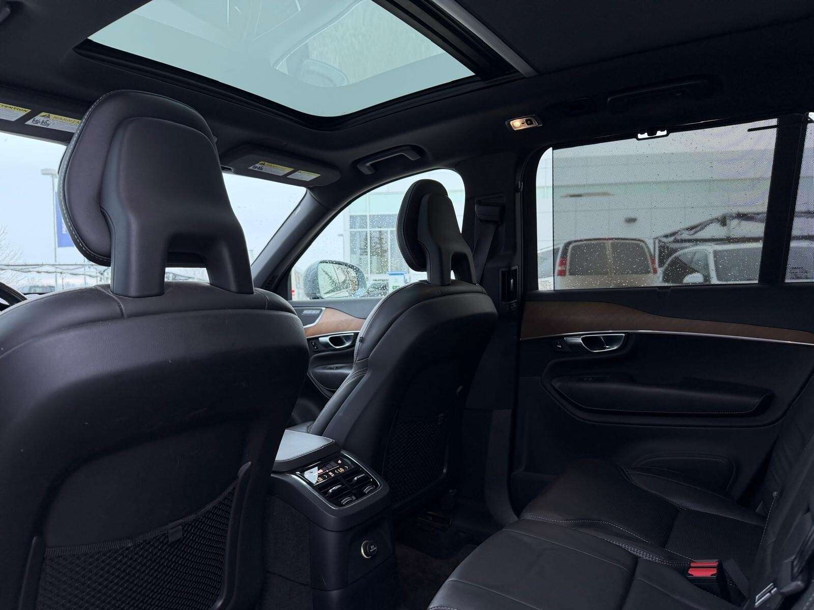 2017 Volvo XC90 T8 PHEV Inscription thumb 15