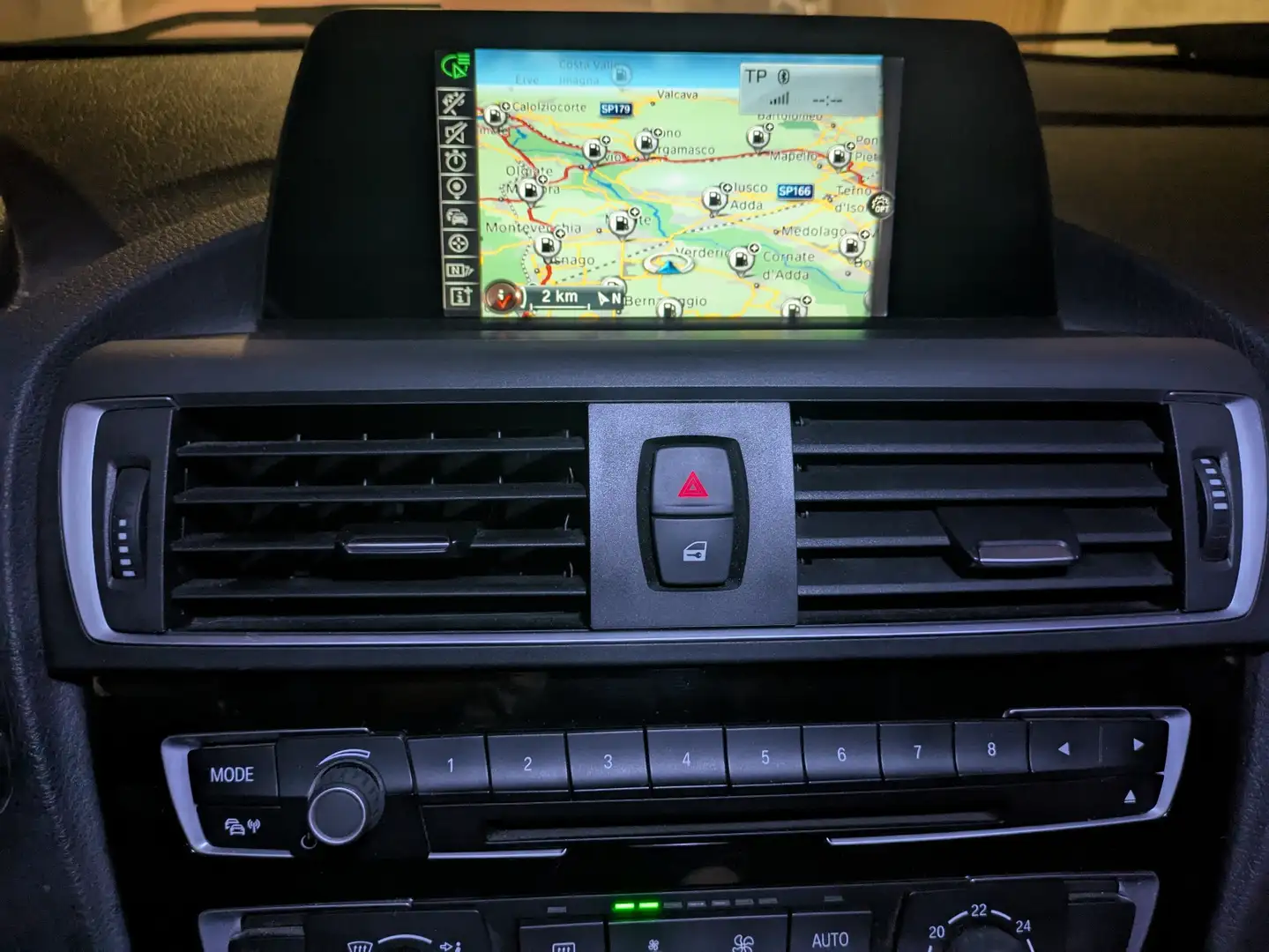 BMW 118 118d Advantage 5p auto - 2