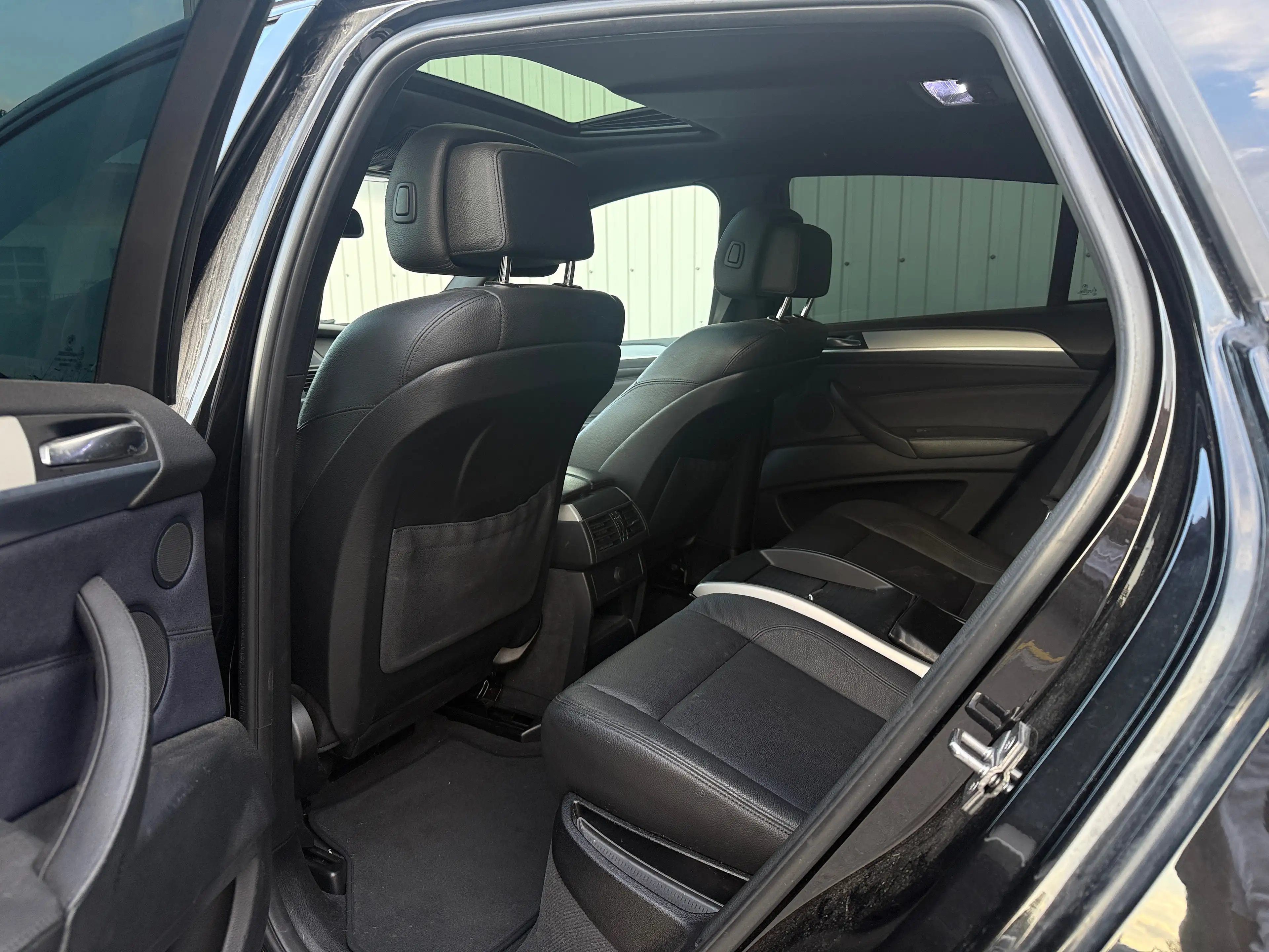 BMW X6 xDrive 40 d — photo 13