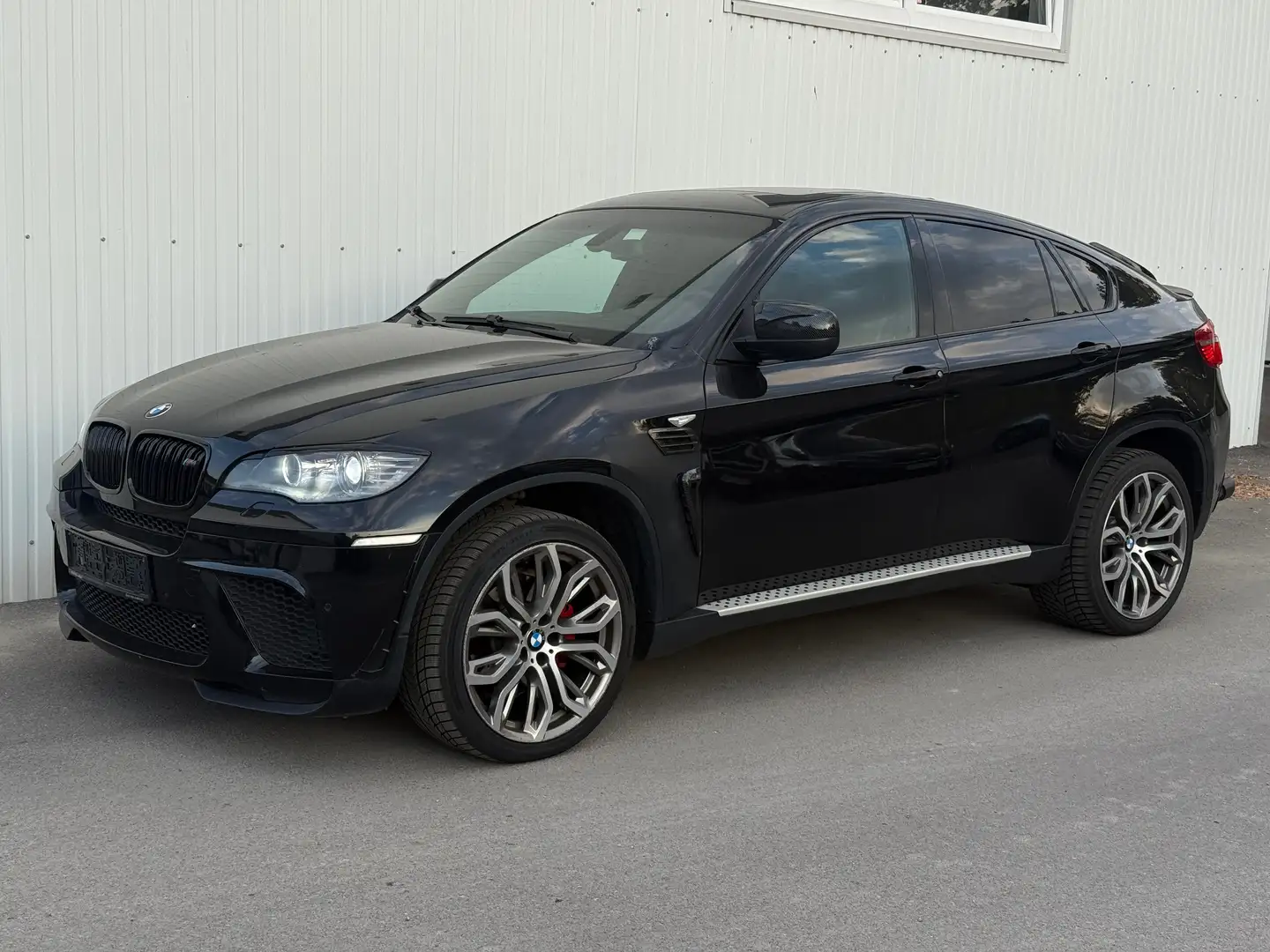 BMW X6 xDrive 40 d Schwarz - 1