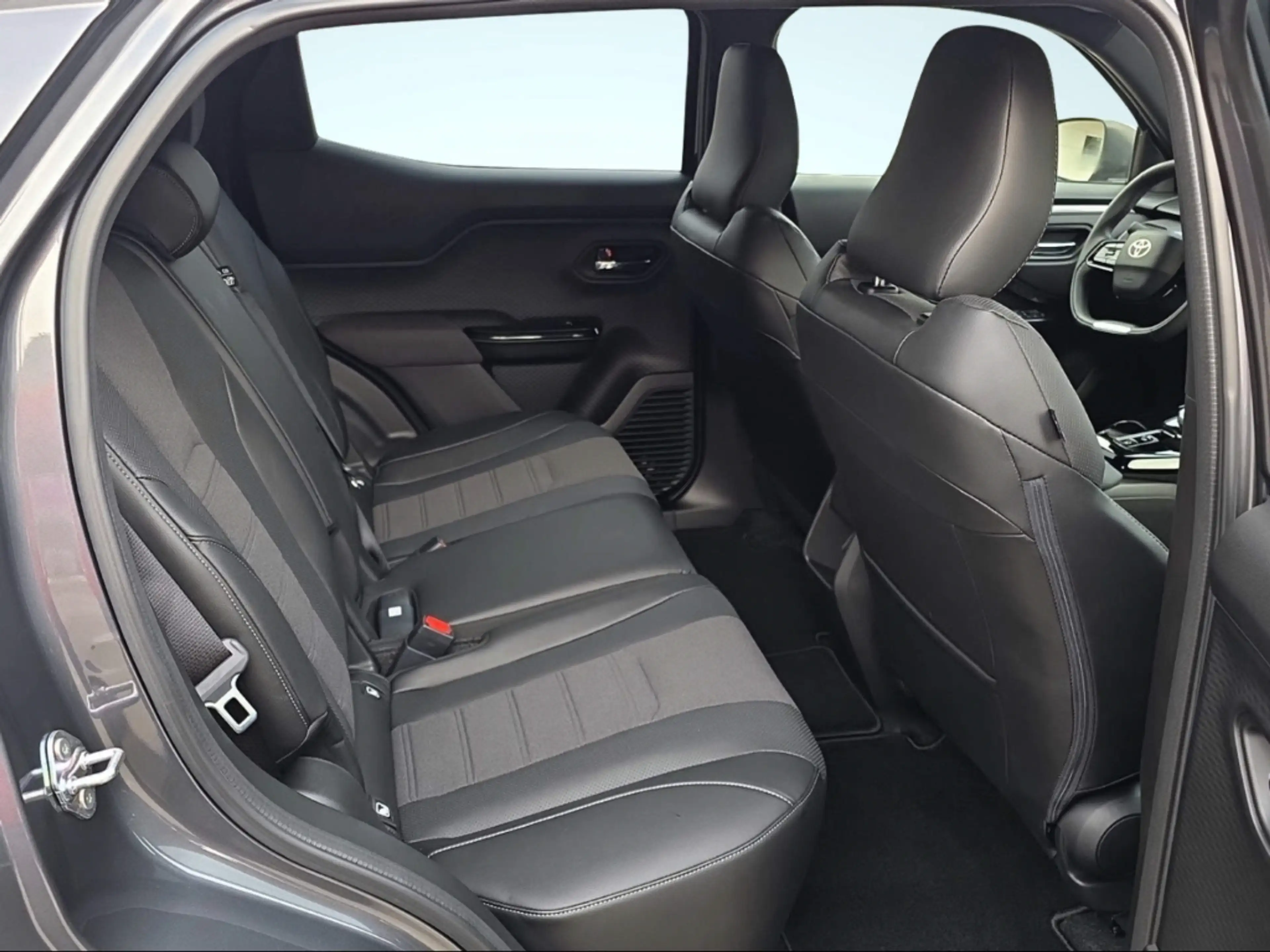 Toyota Urban Cruiser Lounge Spurhalteass. Verkehrszeichenerk. Keyless P — photo 10