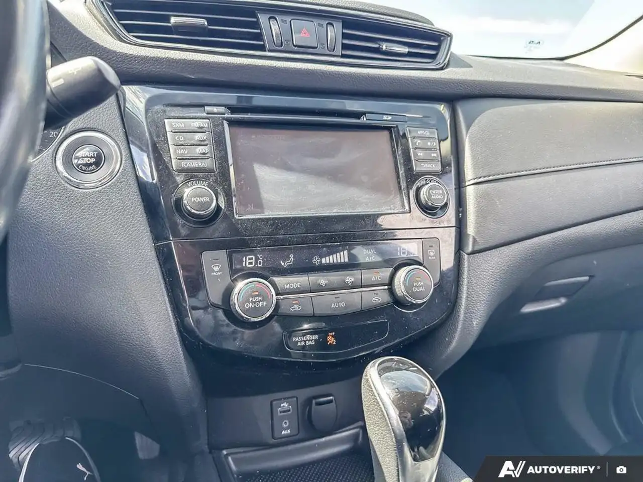Nissan Rogue photo Nissan Rogue