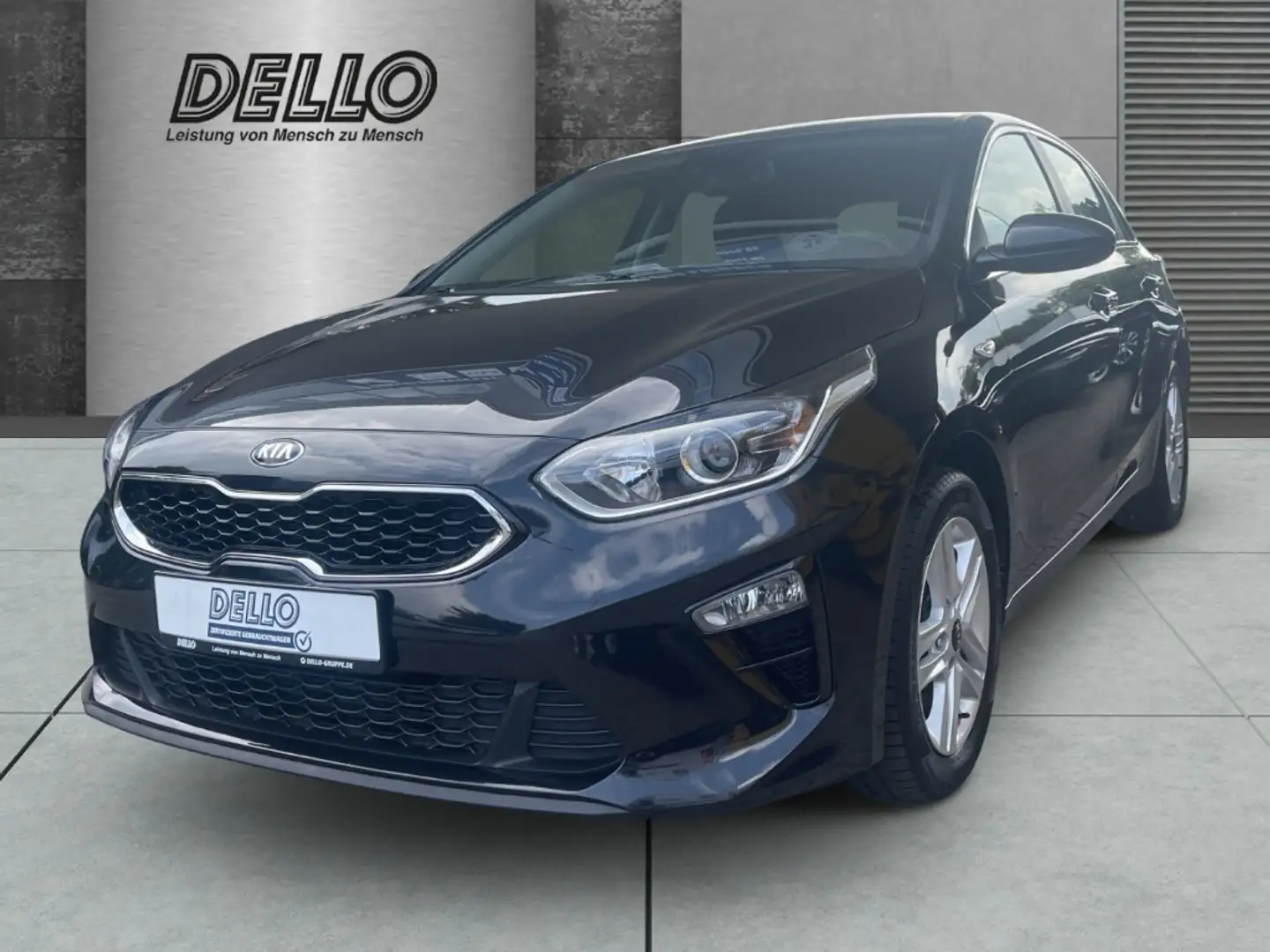 Kia Ceed / cee'd 1.4 Vision Automatik 2-Zonen-Klimaautom Navi Apple Schwarz - 1