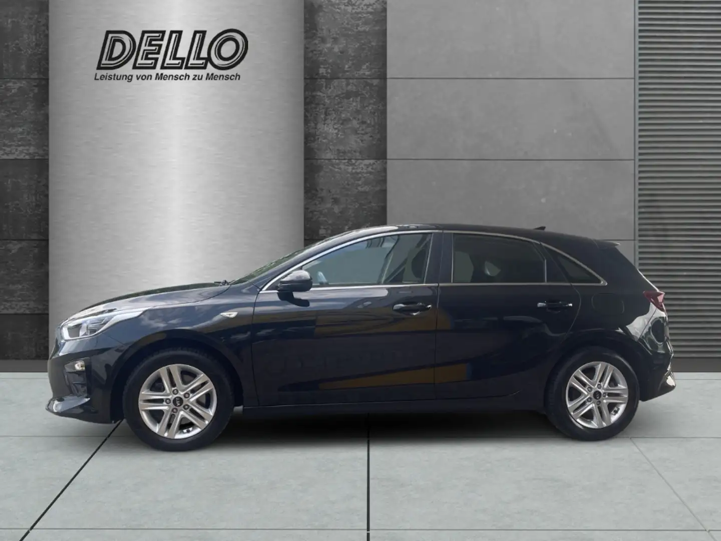 Kia Ceed / cee'd 1.4 Vision Automatik 2-Zonen-Klimaautom Navi Apple Schwarz - 2