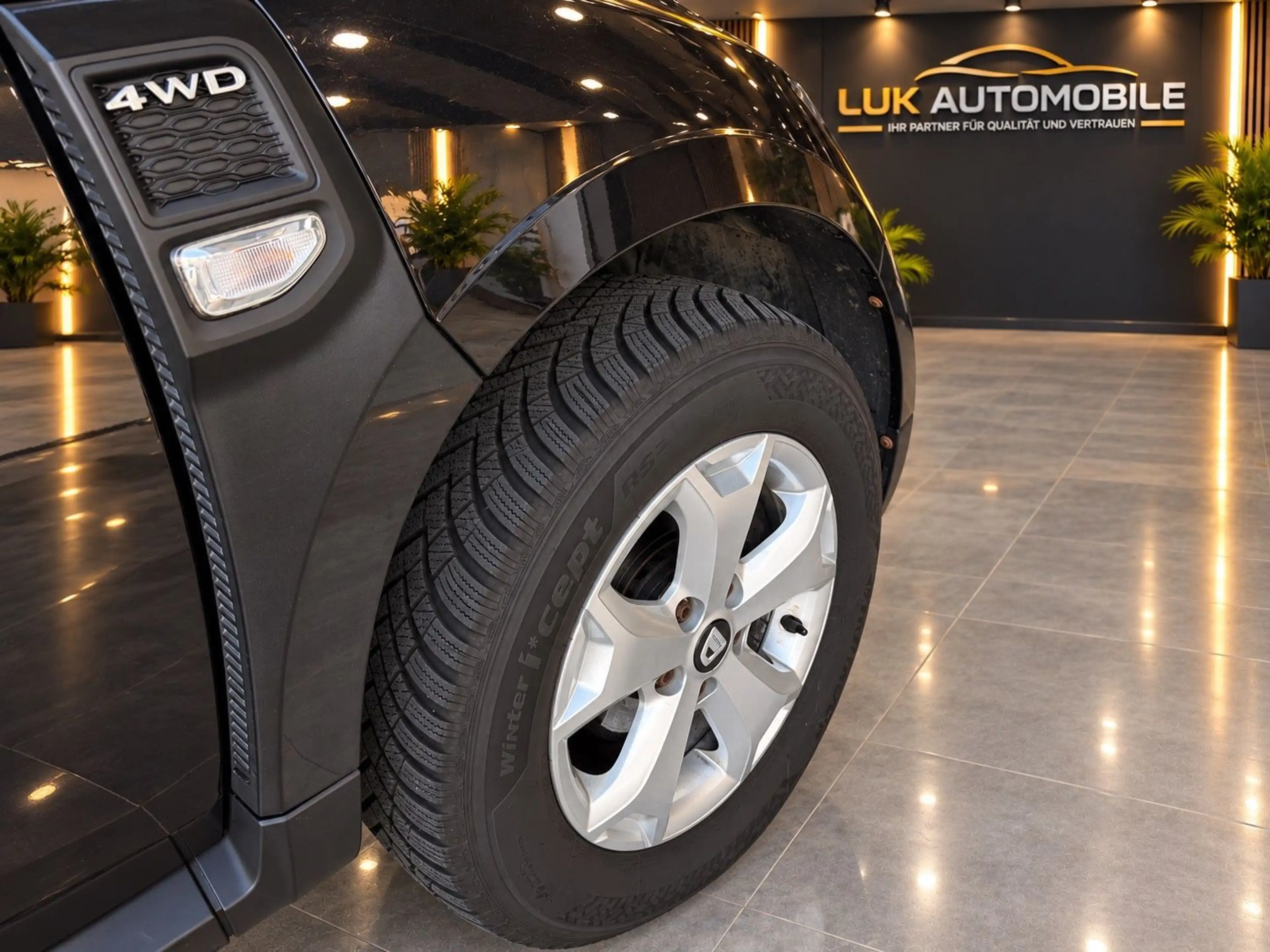 Dacia Duster II Comfort 4WD*Camera*Navi — photo 6