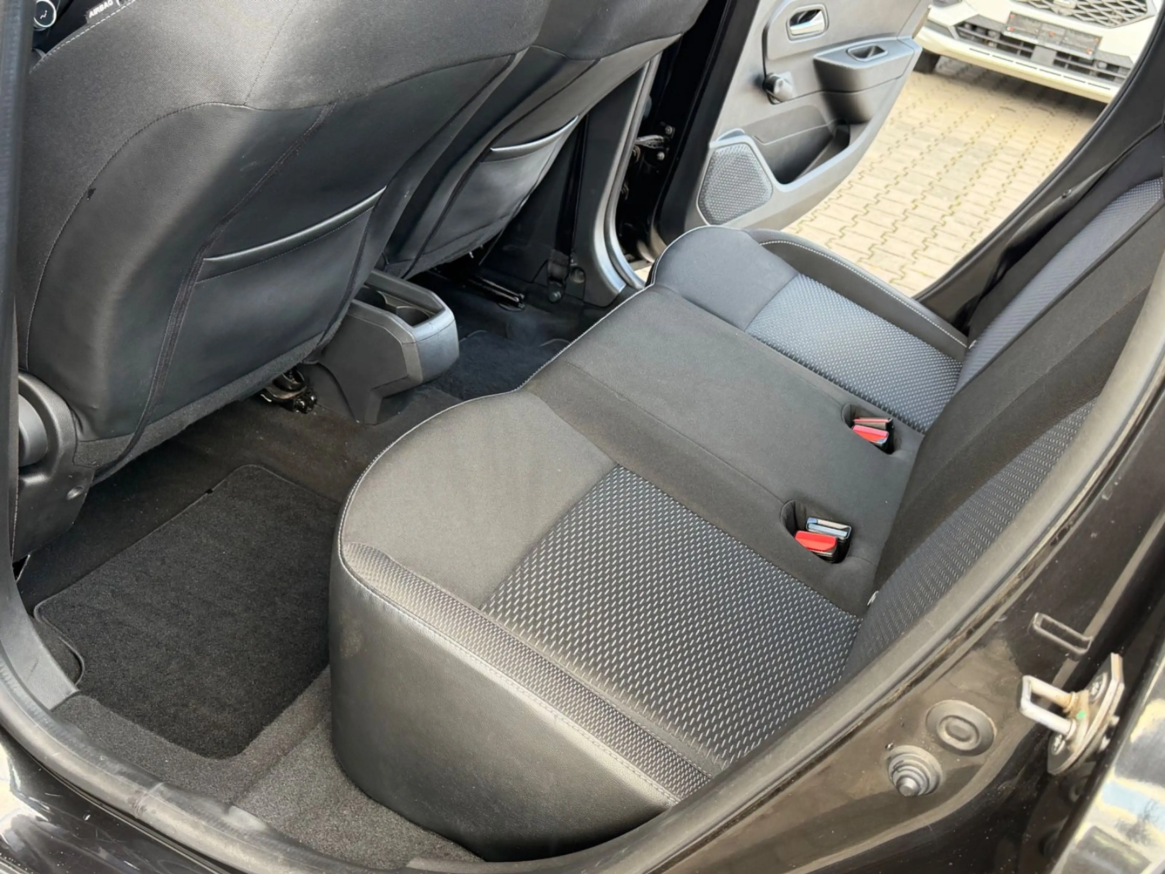 Dacia Duster II Comfort 4WD*Camera*Navi — photo 12