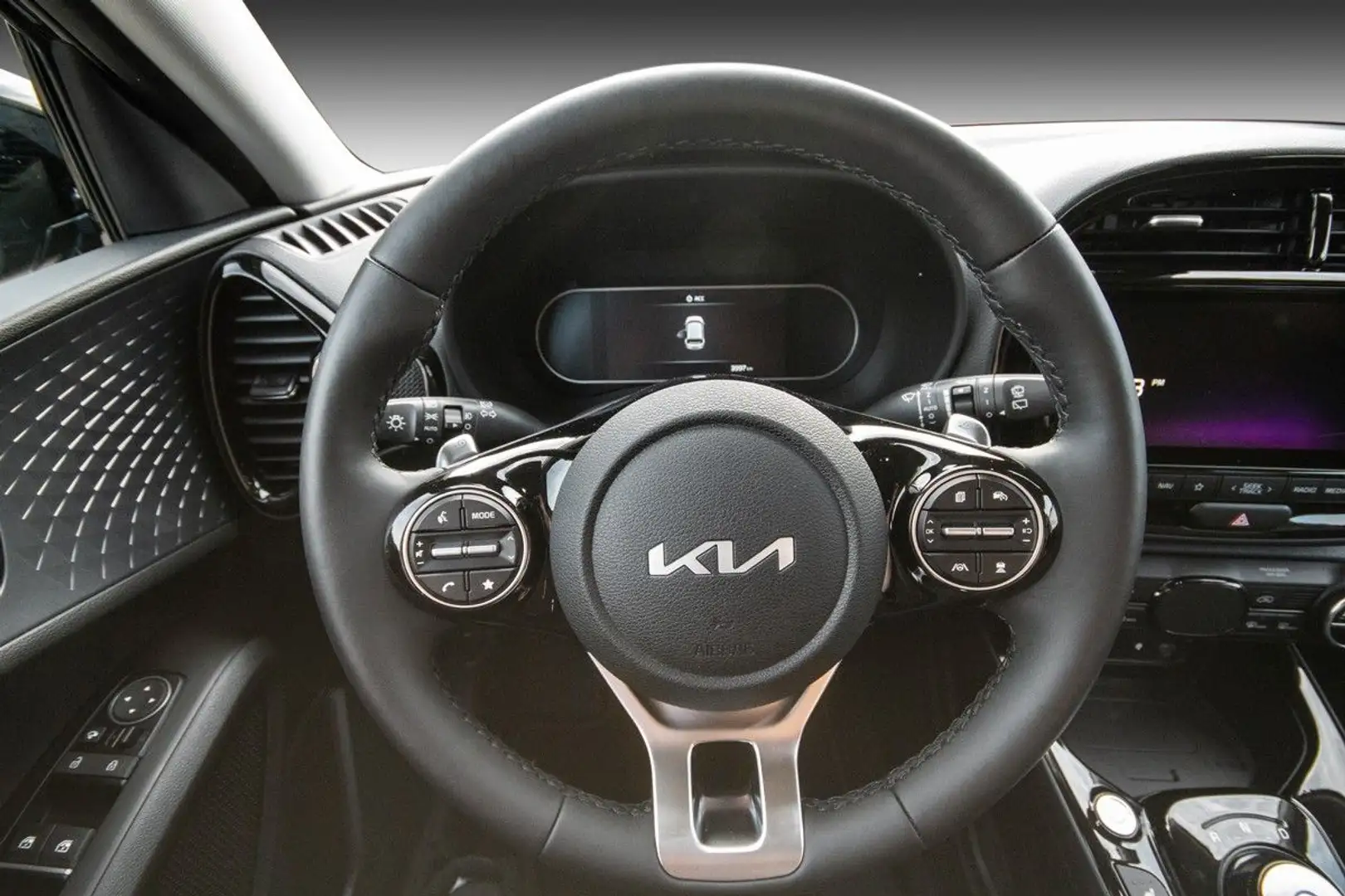 Kia Soul e-Soul Spirit Mod 2023 Lederpaket GSD Wärmepumpe Schwarz - 2
