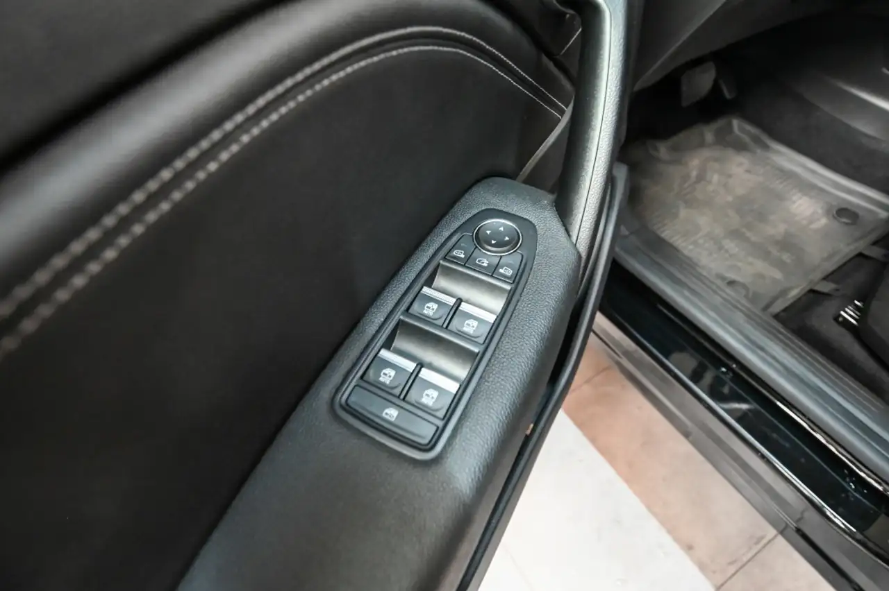 Renault Captur 1.3 TCe Ini. Paris, миниатюра 11