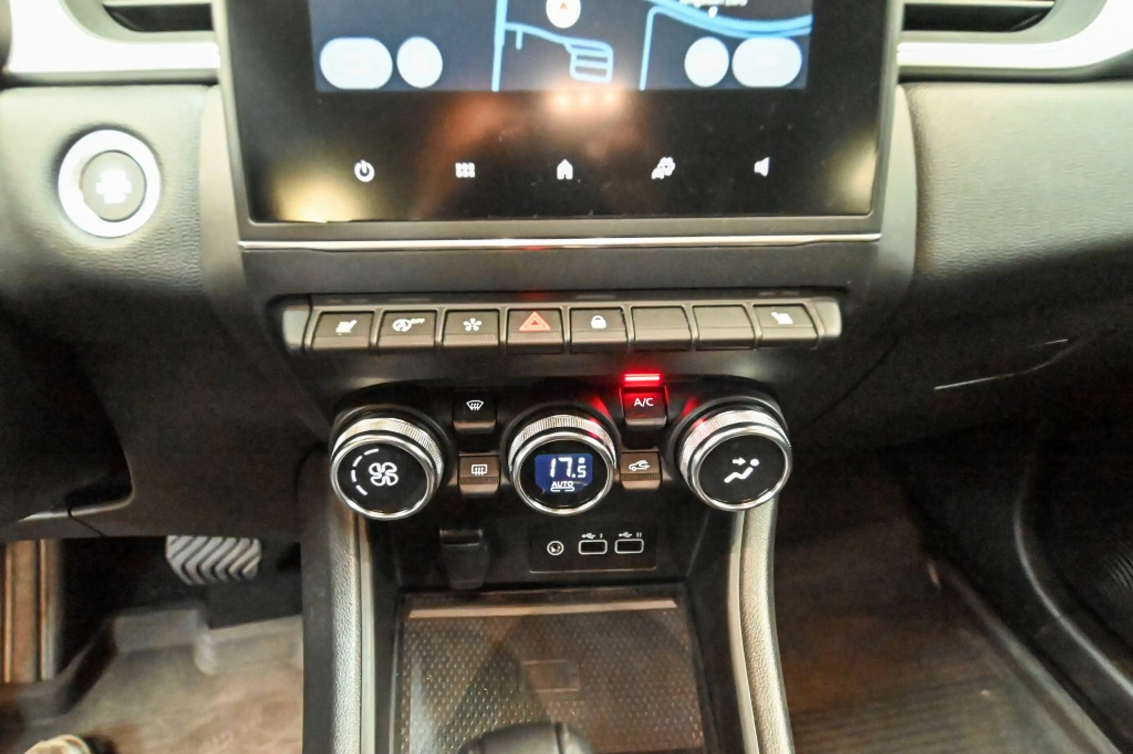 Renault Captur 1.3 TCe Ini. Paris — photo 8