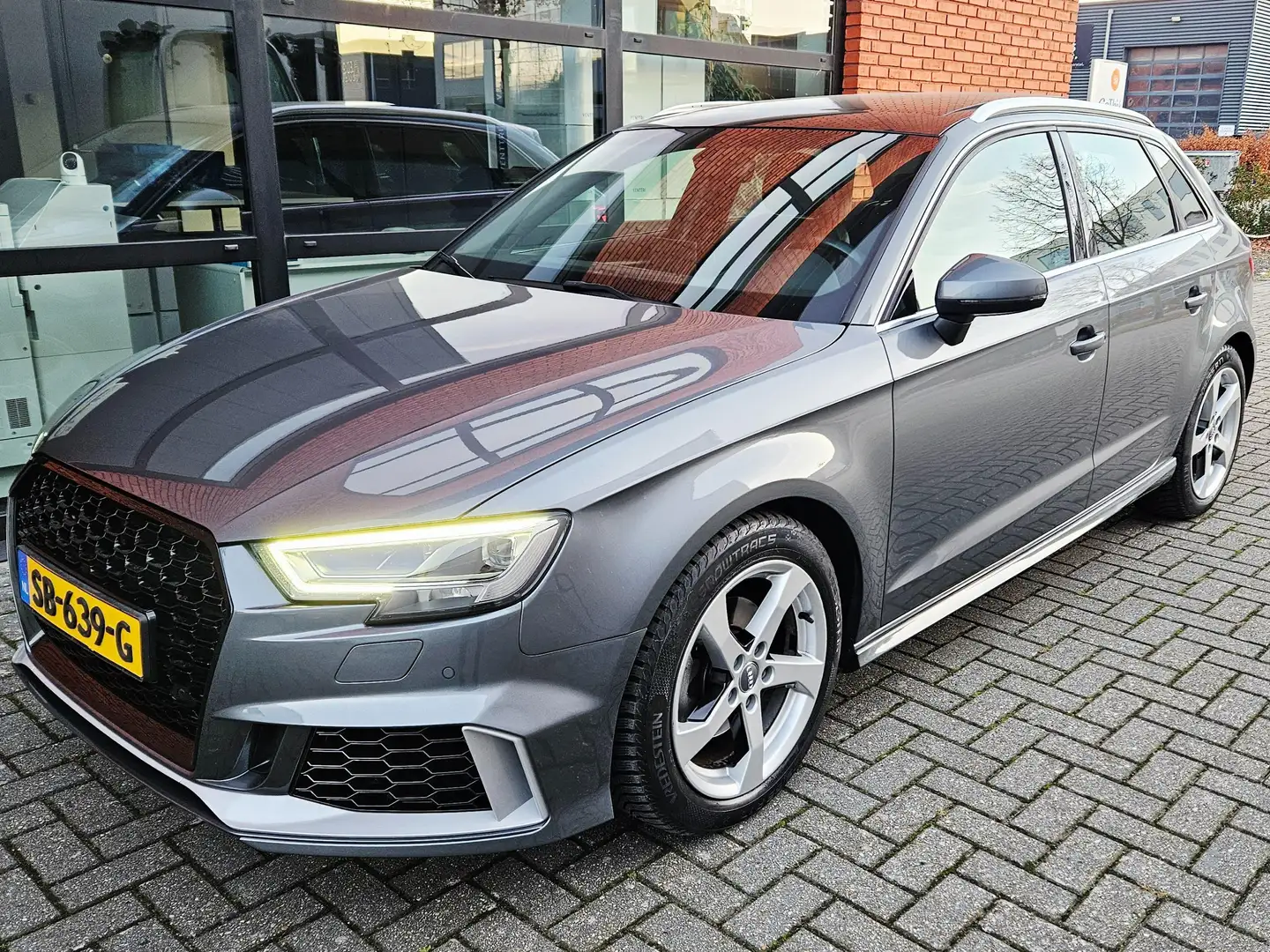 Audi A3 TFSI Sportback RS Pano Stoelverwarming Grijs - 1