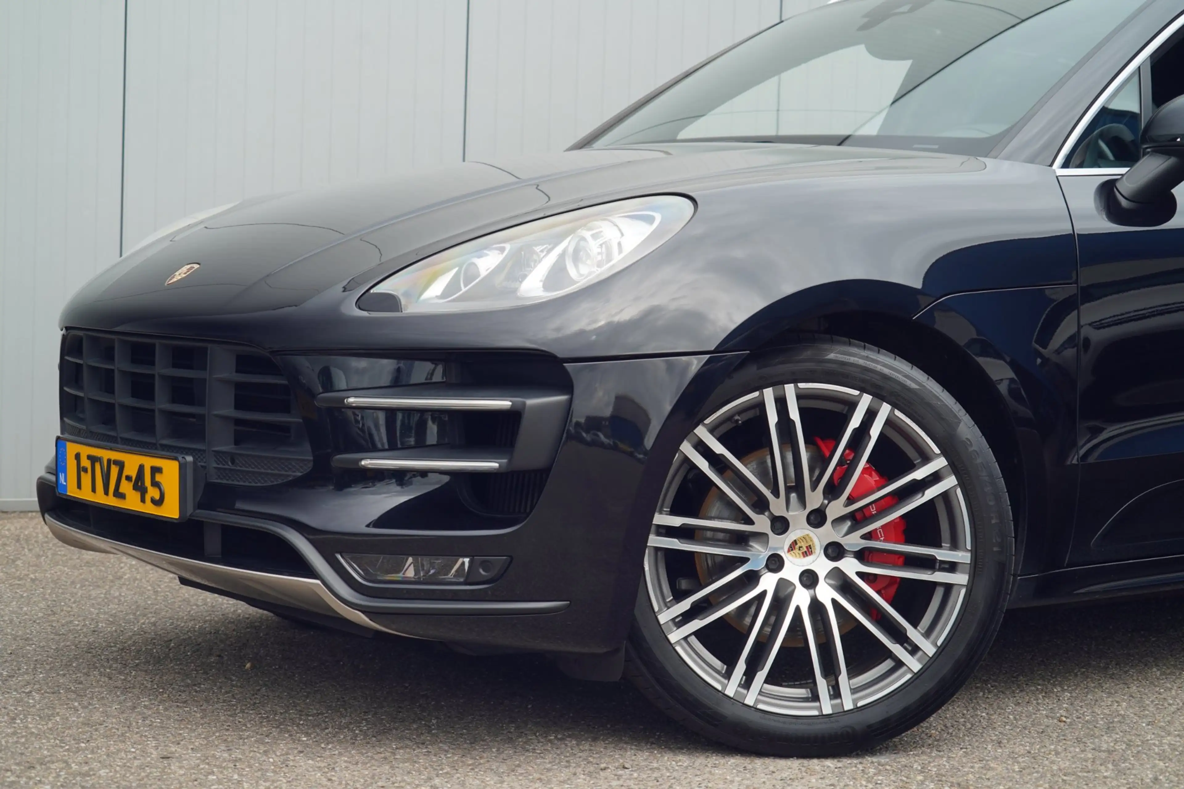Porsche Macan 3.6 Turbo / NL-Auto / Camera / Navi / Luchtvering — photo 33