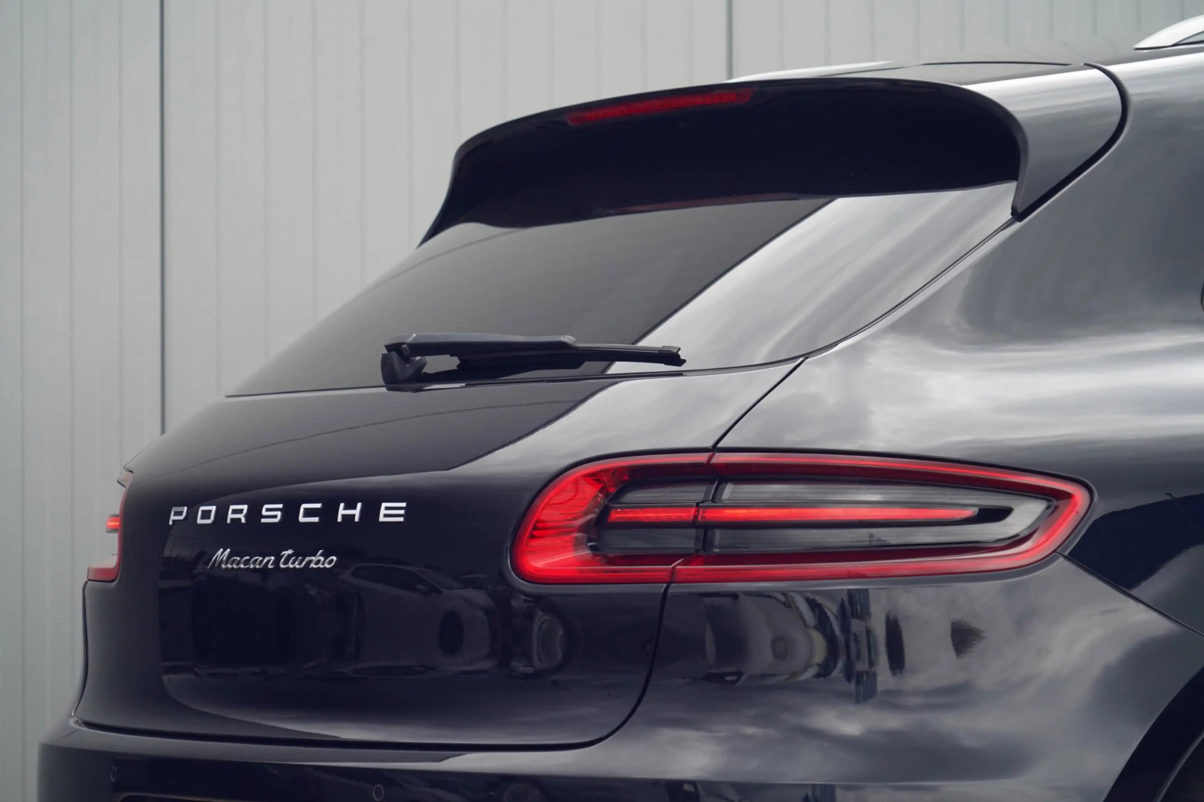 Porsche Macan 3.6 Turbo / NL-Auto / Camera / Navi / Luchtvering — photo 37