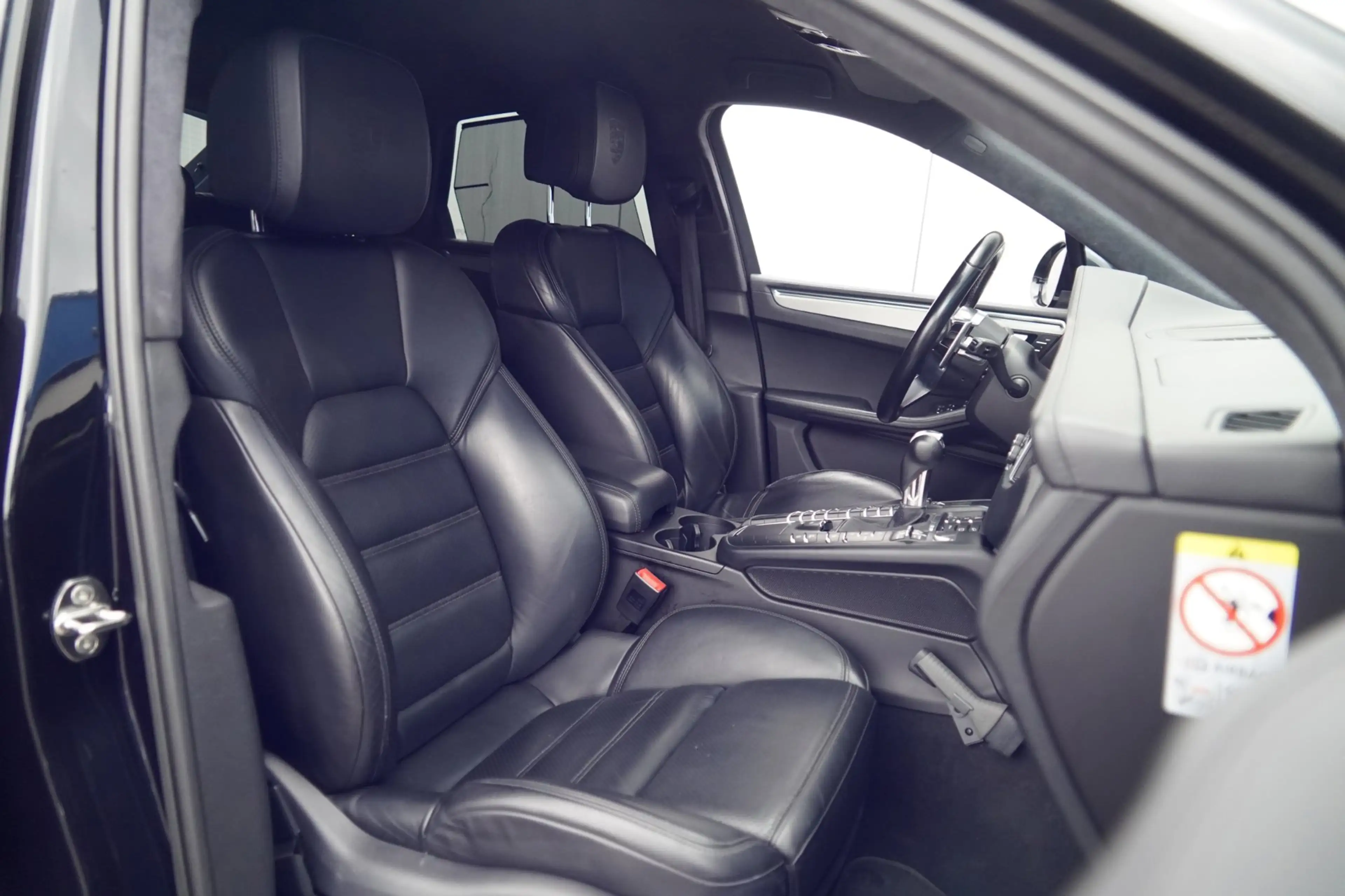 Porsche Macan 3.6 Turbo / NL-Auto / Camera / Navi / Luchtvering — photo 6