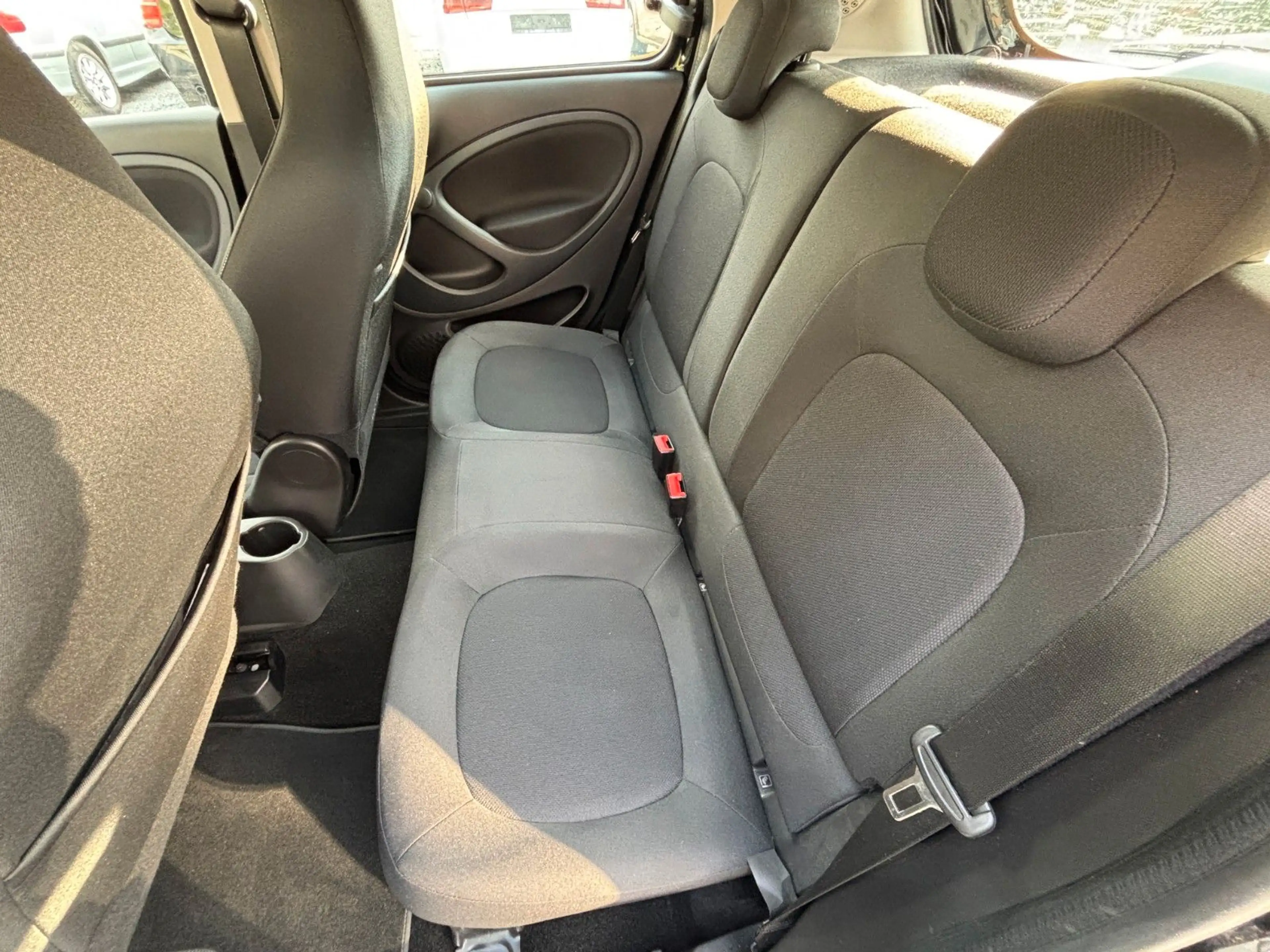 smart forFour electric drive / EQ*2.Hand*Scheckheft — photo 10
