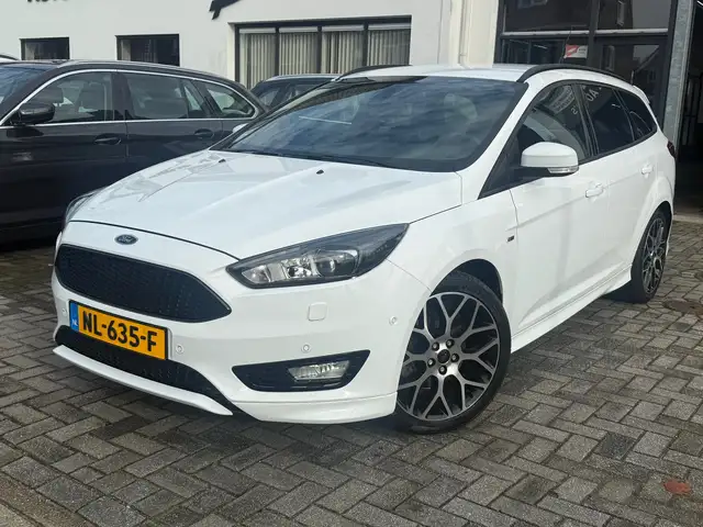 Ford Focus Wagon 1.5 ST-Line, Apple Carplay/Android,Stuurverw