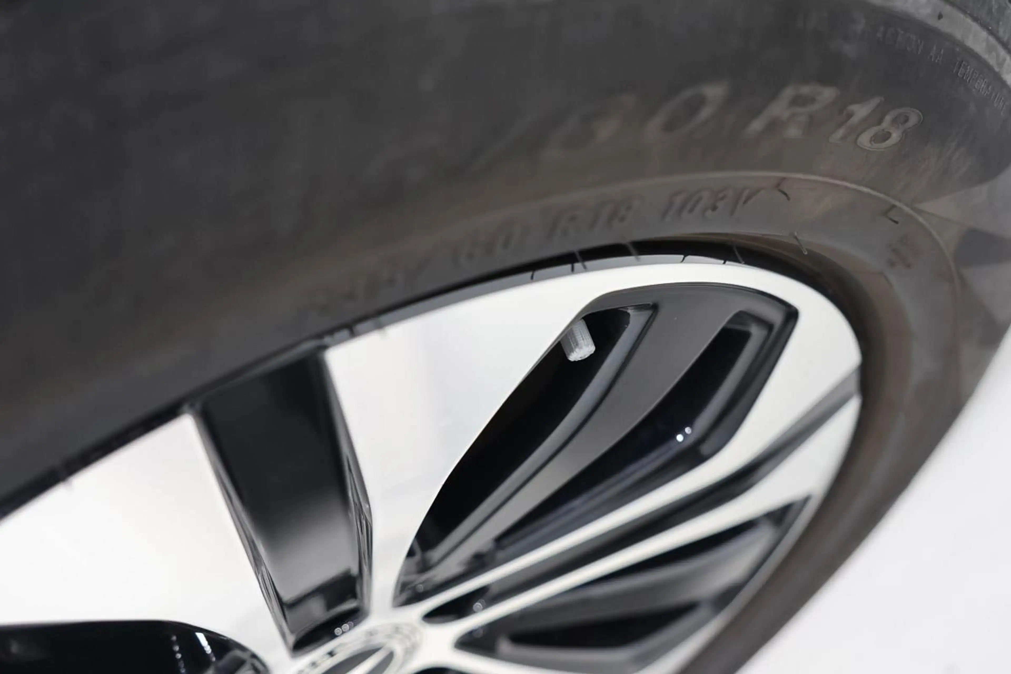 Mercedes-Benz GLC 200 D COUPE - BVA LED - CUIR SPORT - 18 - CAM - GPS — photo 7