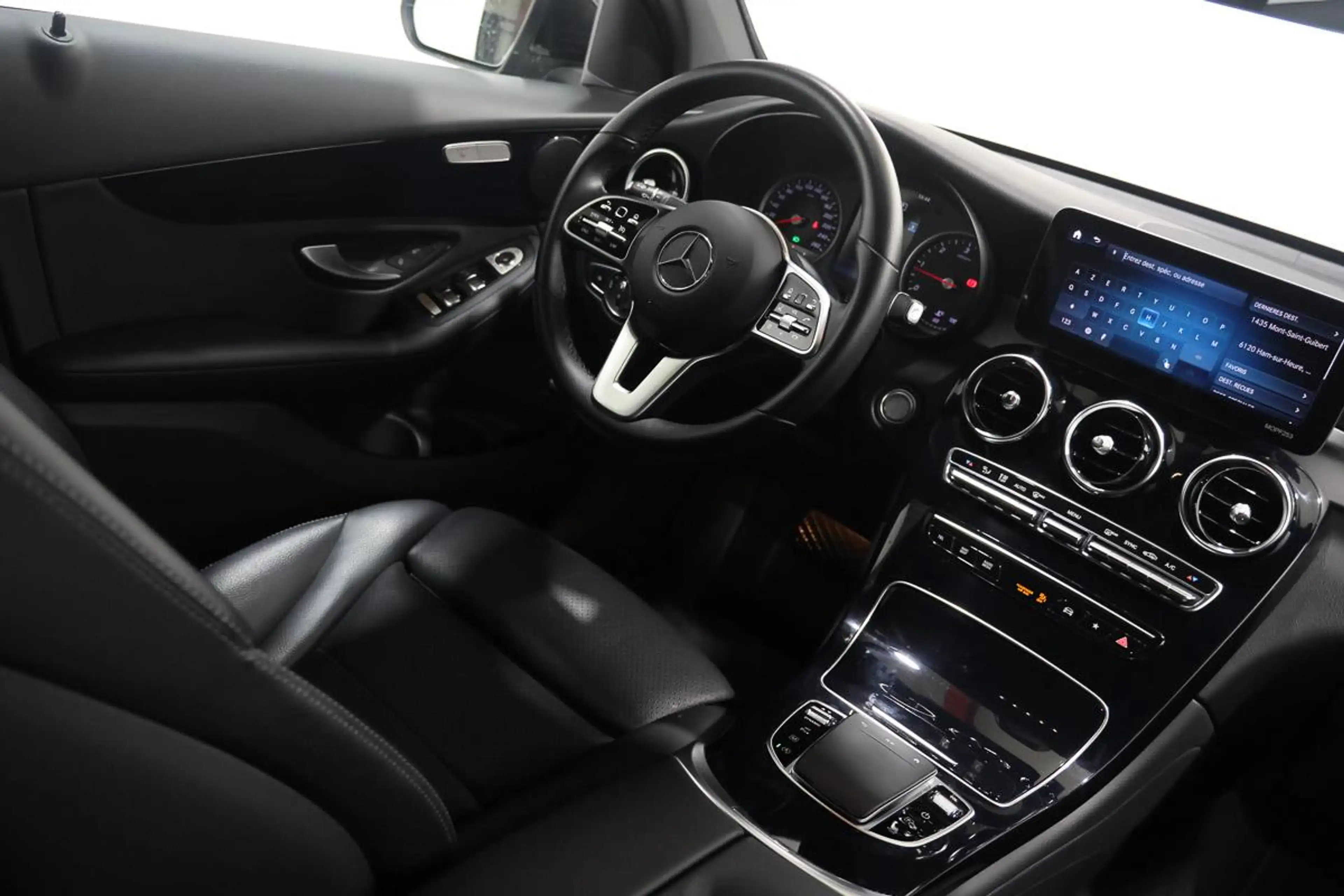 Mercedes-Benz GLC 200 D COUPE - BVA LED - CUIR SPORT - 18 - CAM - GPS — photo 12